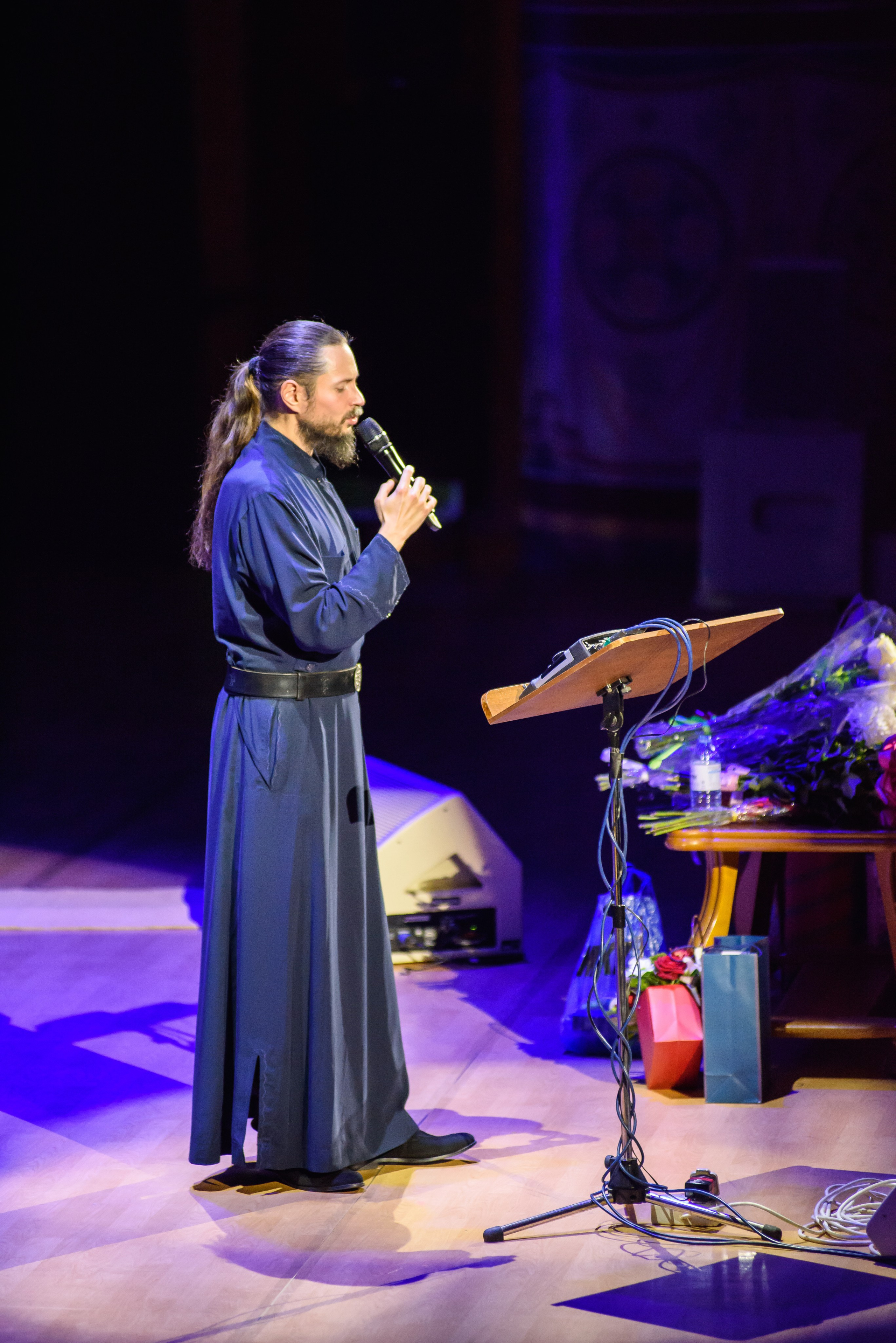 Иеромонах Фотий — «Имена на все времена», Зал Церковных Соборов. Бренд-фотограф для экспертов и блогеров в Москве Влада Горбовская