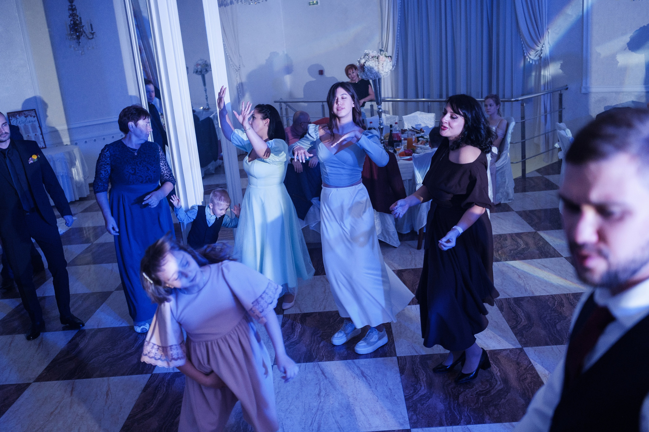 Александр и Лариса. Свадебный фотограф | репортаж | праздники | крещение