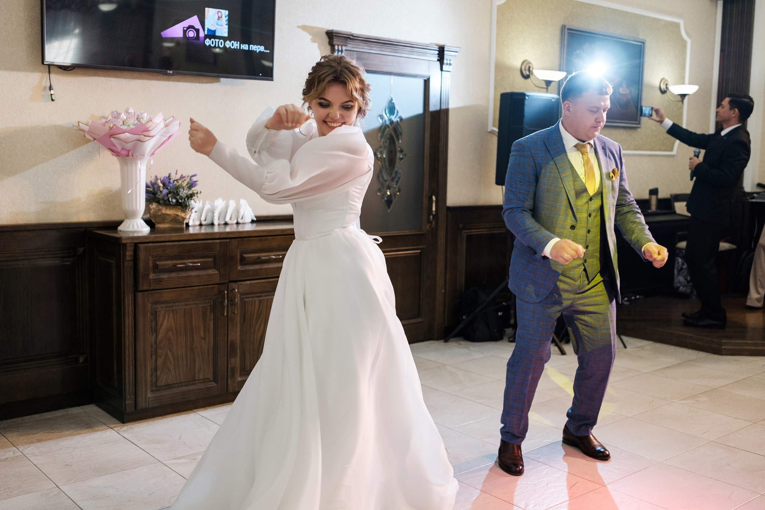 Виктор и Анна. Свадебный фотограф | репортаж | праздники | крещение