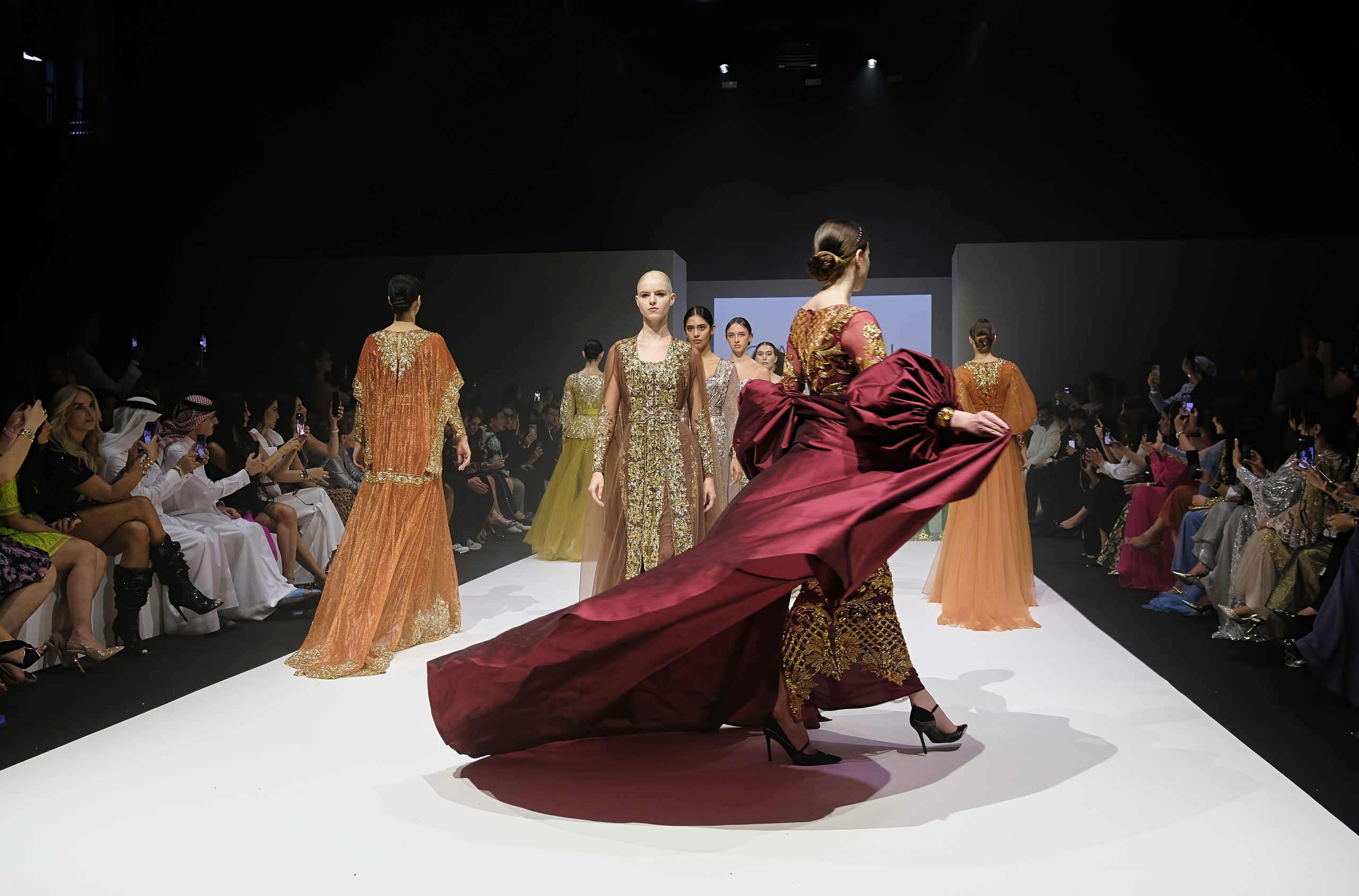 Модные показы. Photographer Leila Maru in Moscow