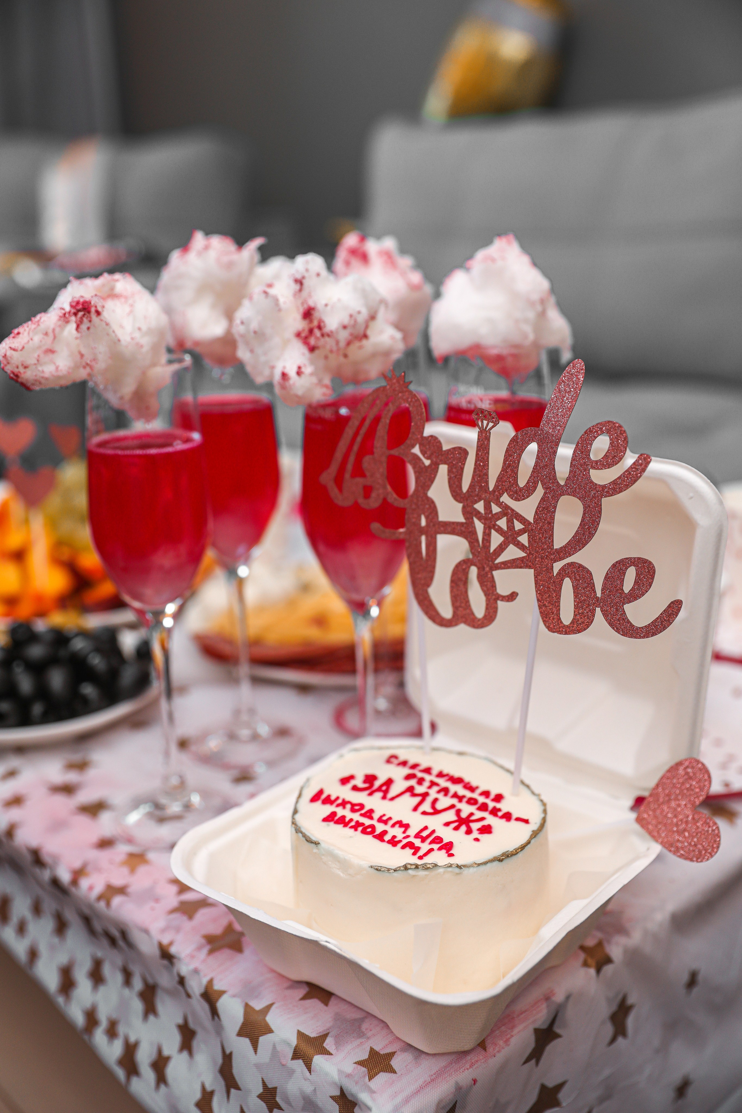 ДЕВИЧНИКИ. Photographer Viktoriya Markushina «My world throug»