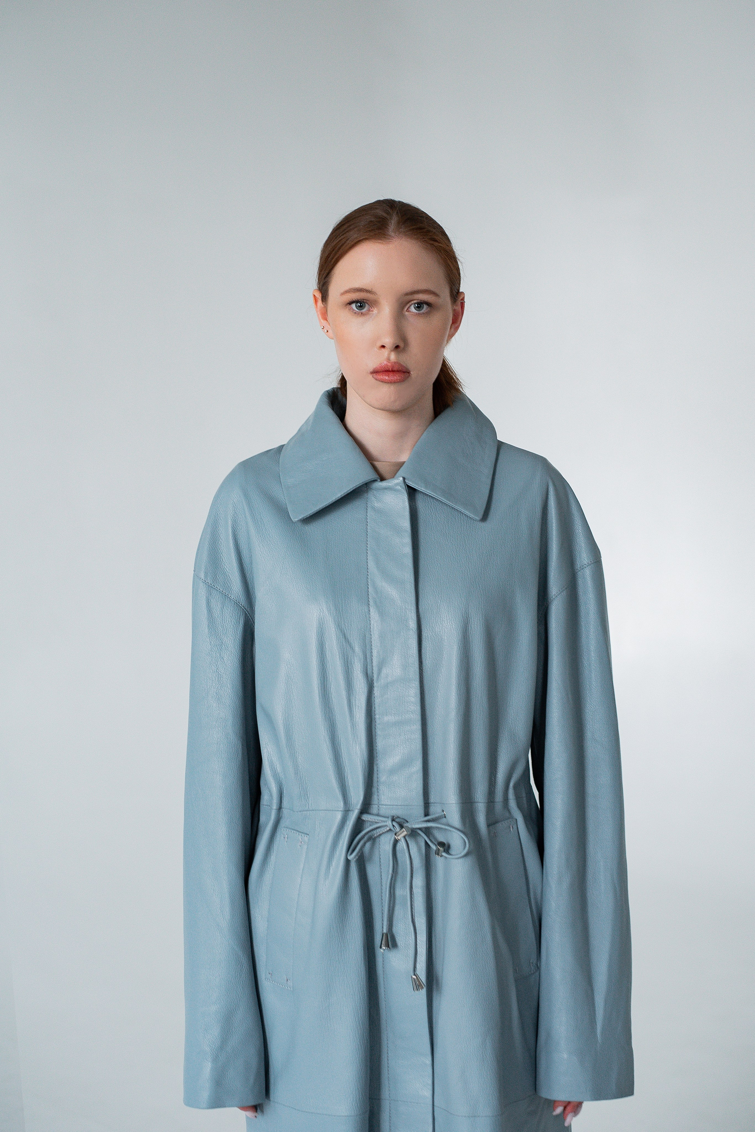 Пальто (фон). Контент фотограф в Москве Лихачева Ксения