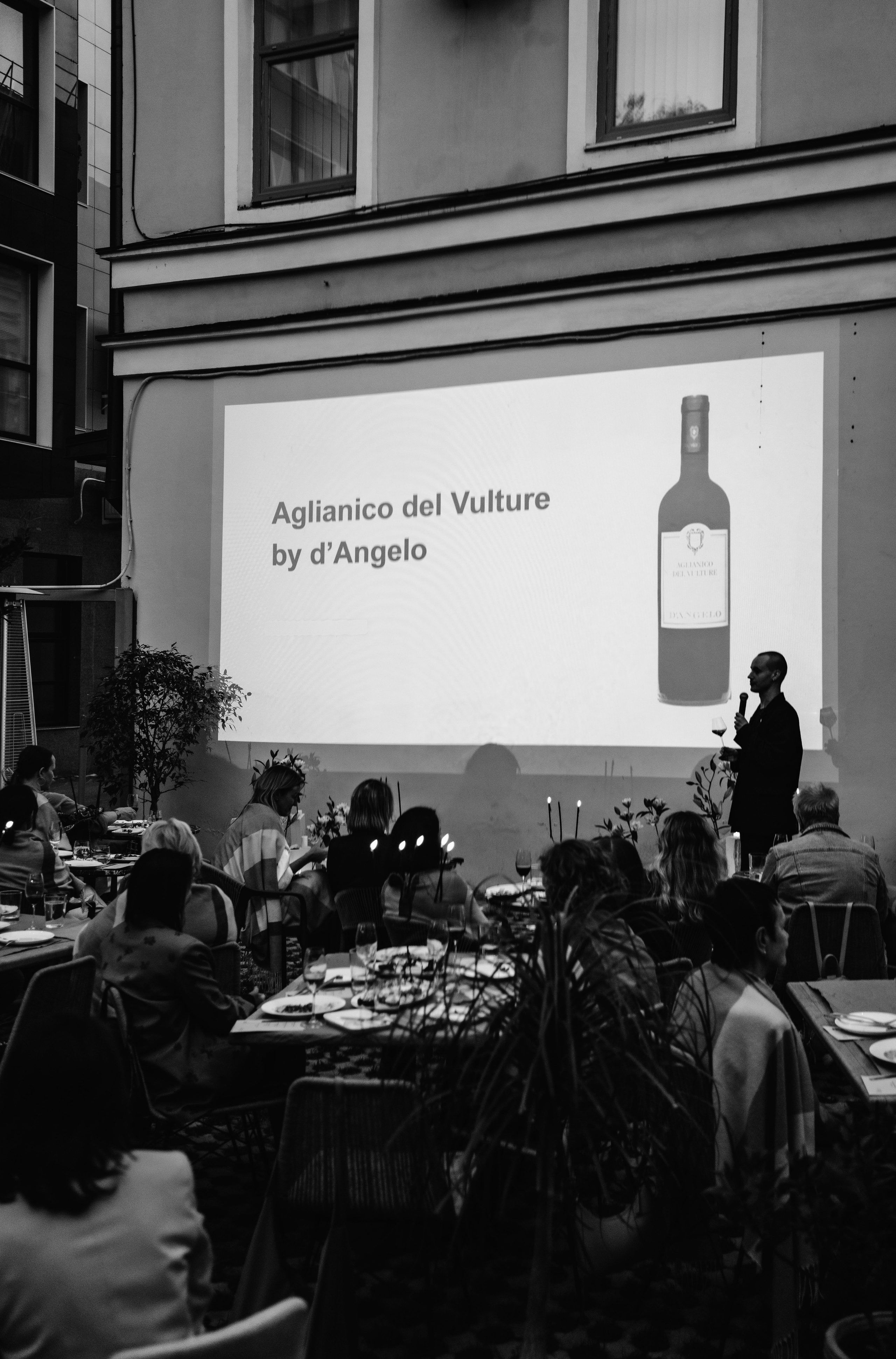 Казань глазами инженера. Винный вечер / 2025. Саша Копылов, фотограф в Казани