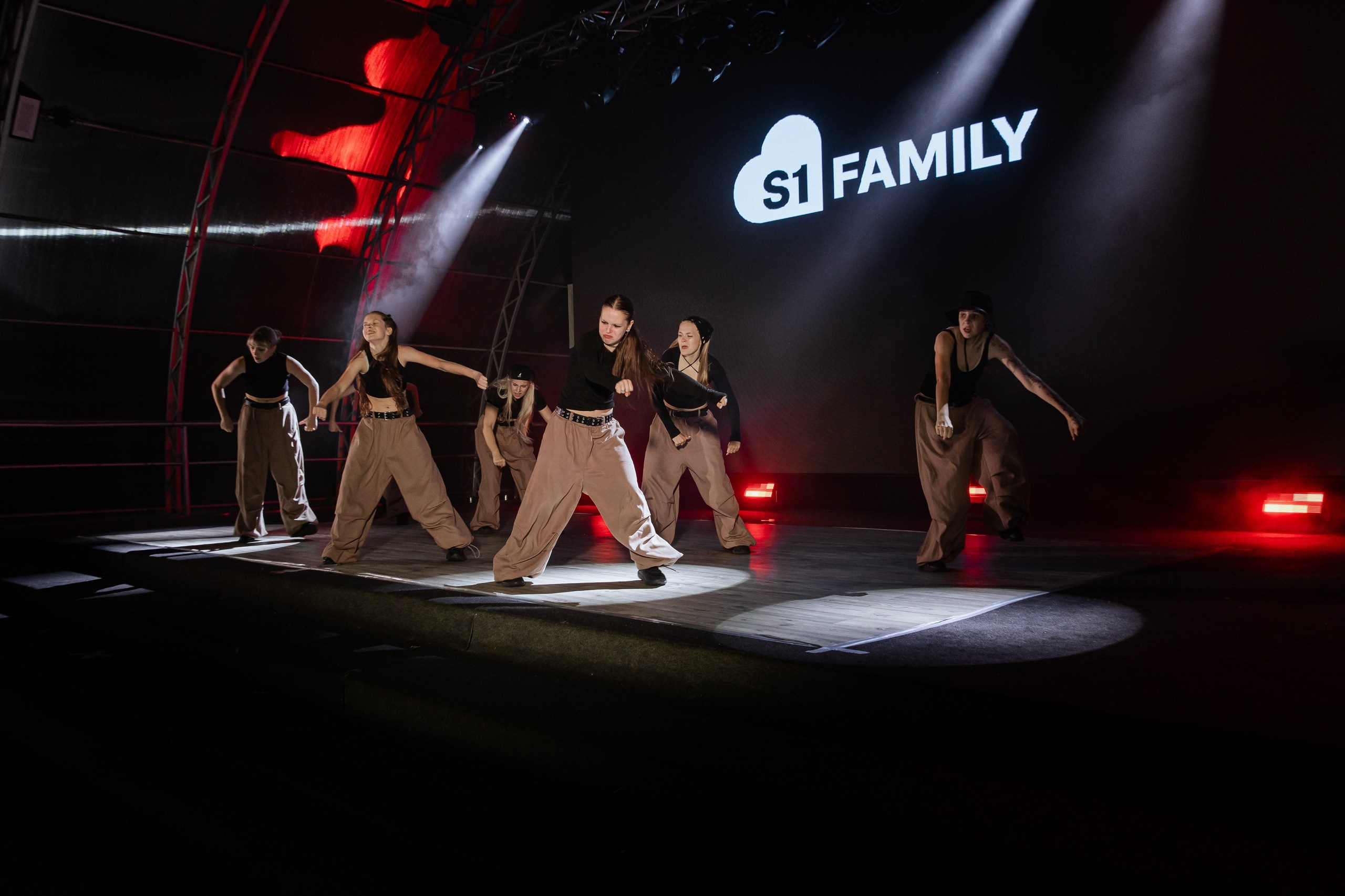 Танцы. Фотограф Николай Петрушкин | Ставрополь, Москва