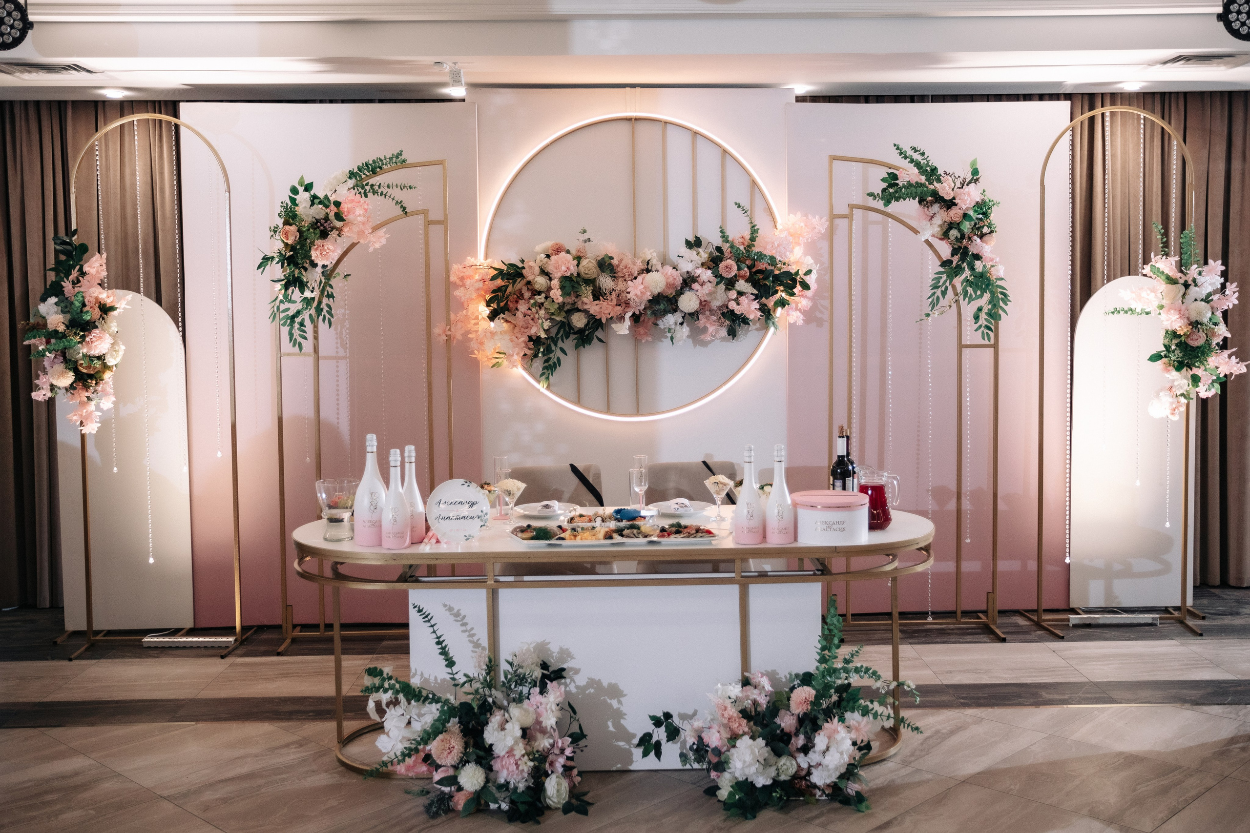 Александр & Анастасия. Свадебный и портретный фотограф в Омске Антон Карев