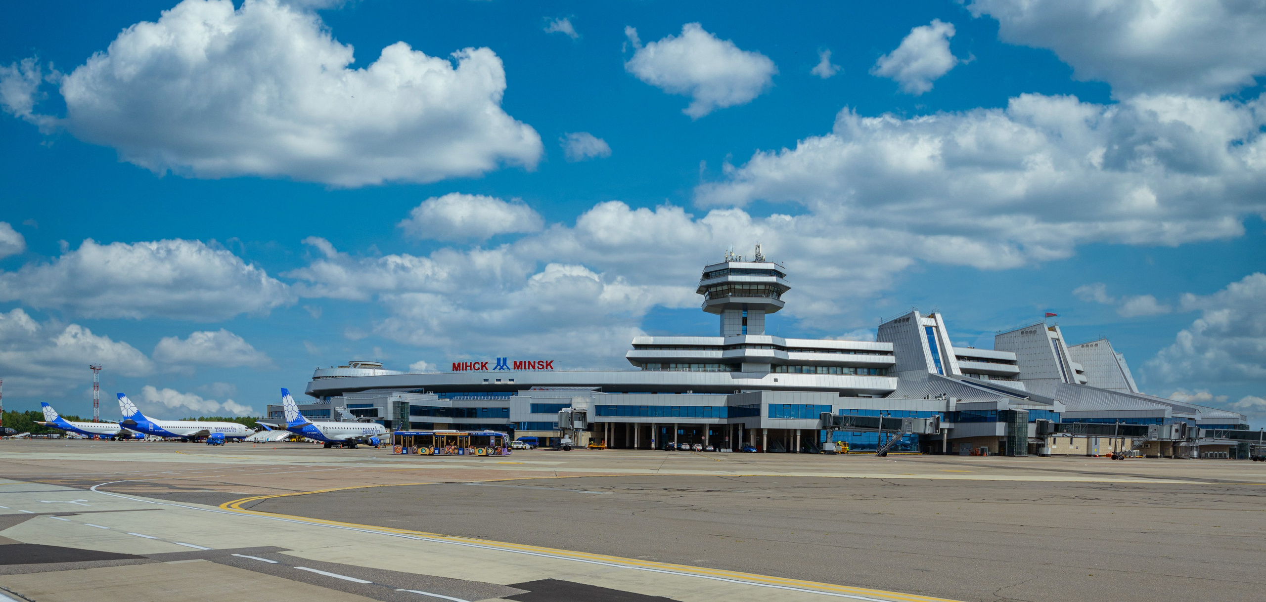Архитектурная фотосъемка — Национальный аэропорт. Фотограф Платон Македонский