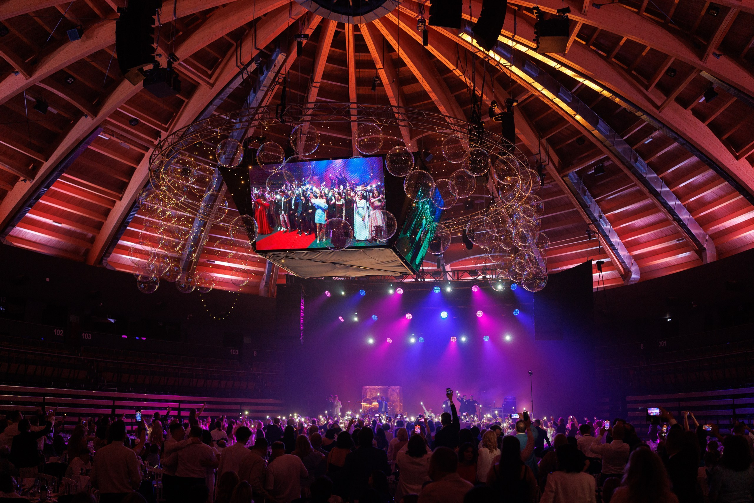 Страна 56. Репортажной, Свадебный, школьный