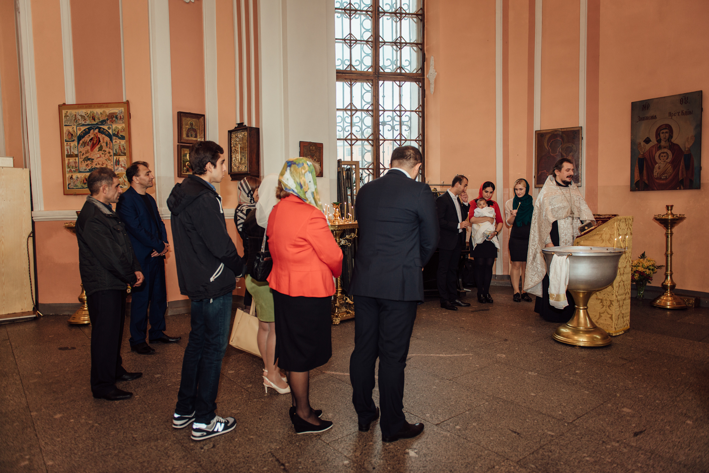 Крещение в храме Рождества св. Иоанна Предтечи, Чесменская церковь. Свадебный фотограф в Санкт-Петербурге Венера Ахметова