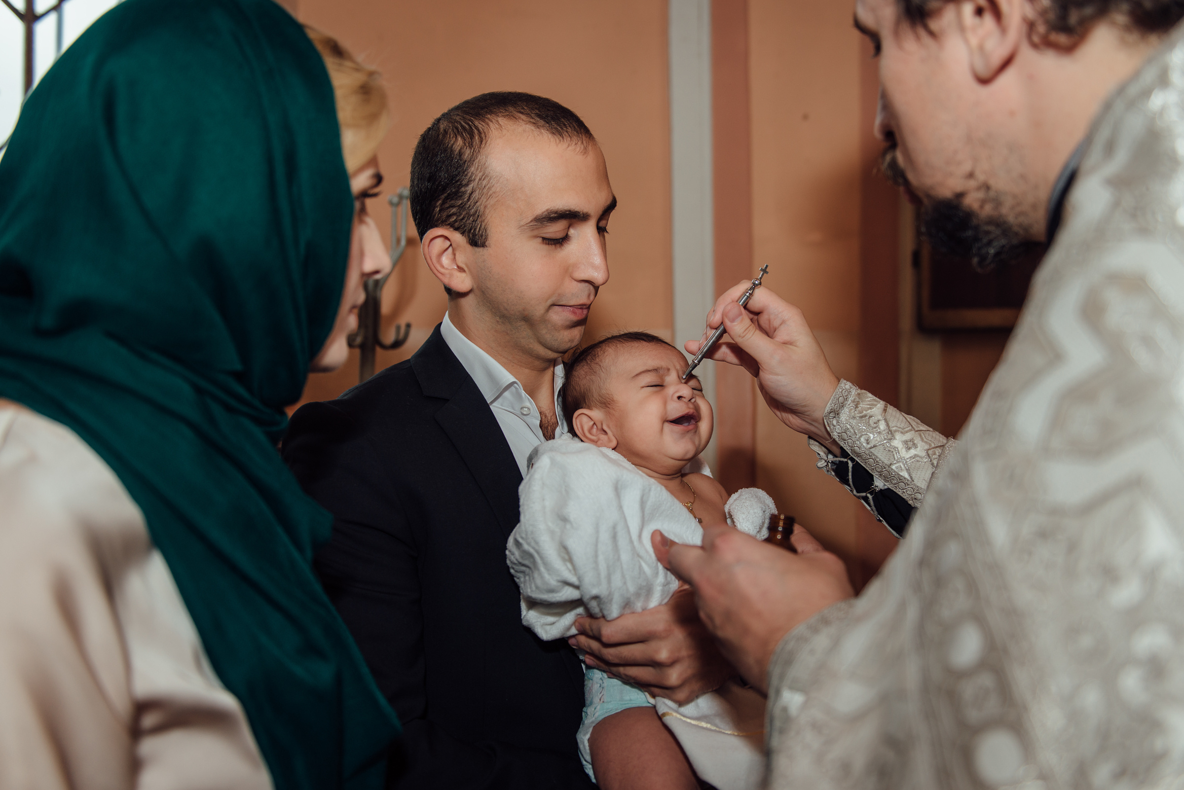 Крещение в храме Рождества св. Иоанна Предтечи, Чесменская церковь. Свадебный фотограф в Санкт-Петербурге Венера Ахметова