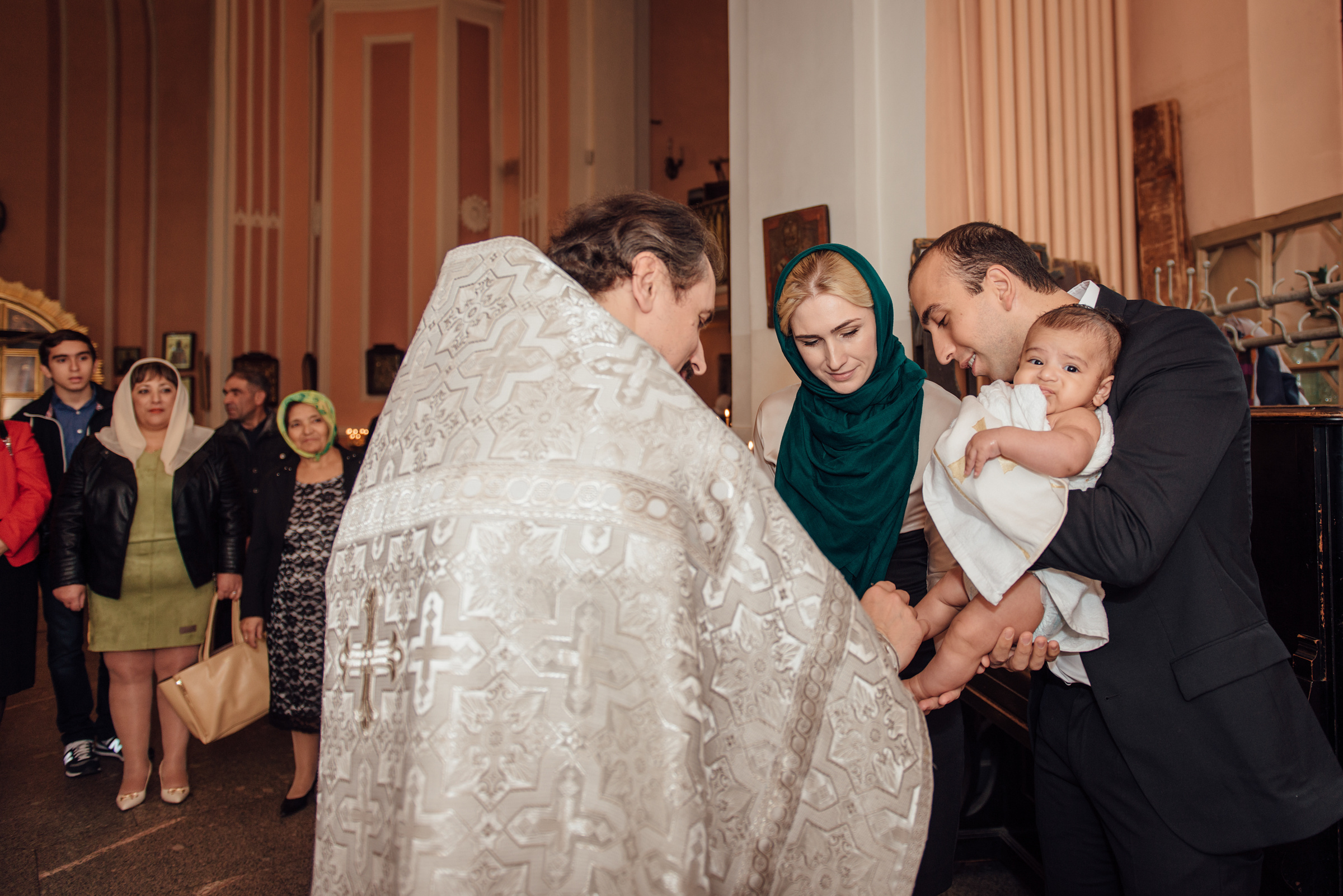 Крещение в храме Рождества св. Иоанна Предтечи, Чесменская церковь. Свадебный фотограф в Санкт-Петербурге Венера Ахметова