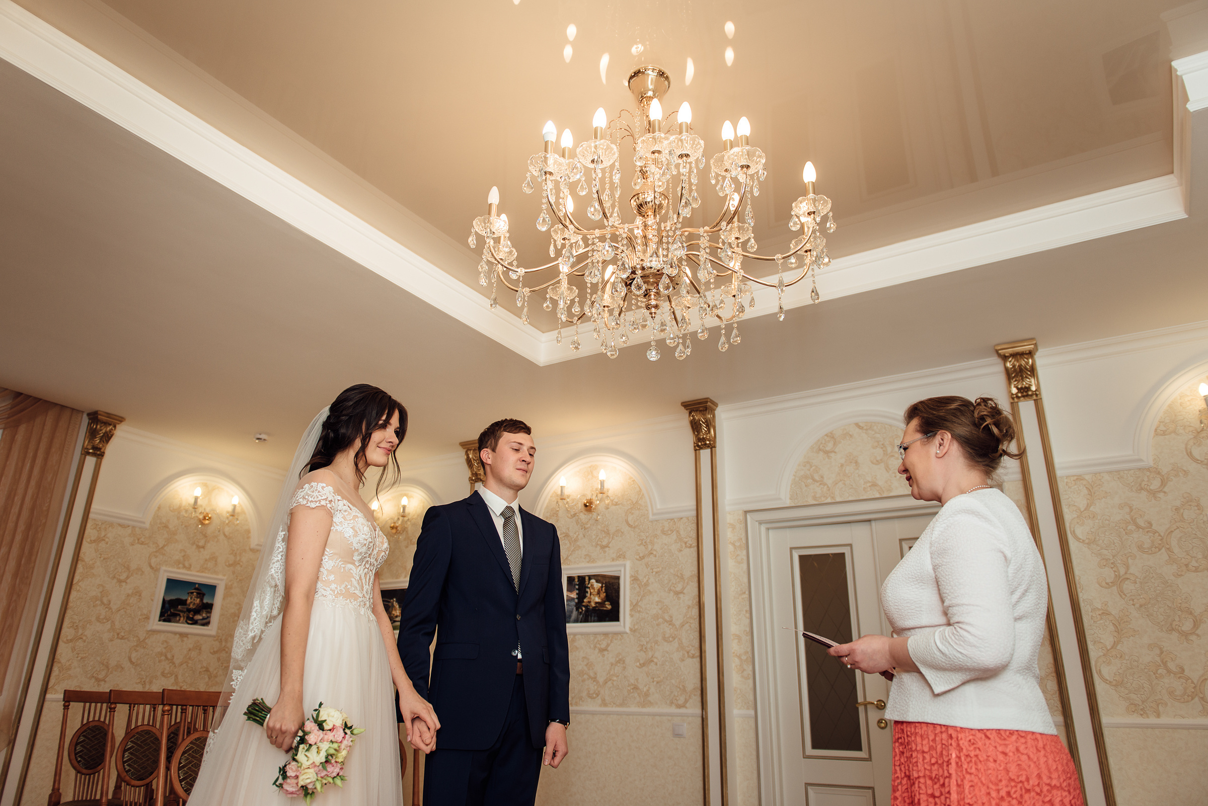 Свадебная фотосессия Ольги и Павла в Петергофе. Свадебный фотограф в Санкт-Петербурге Венера Ахметова