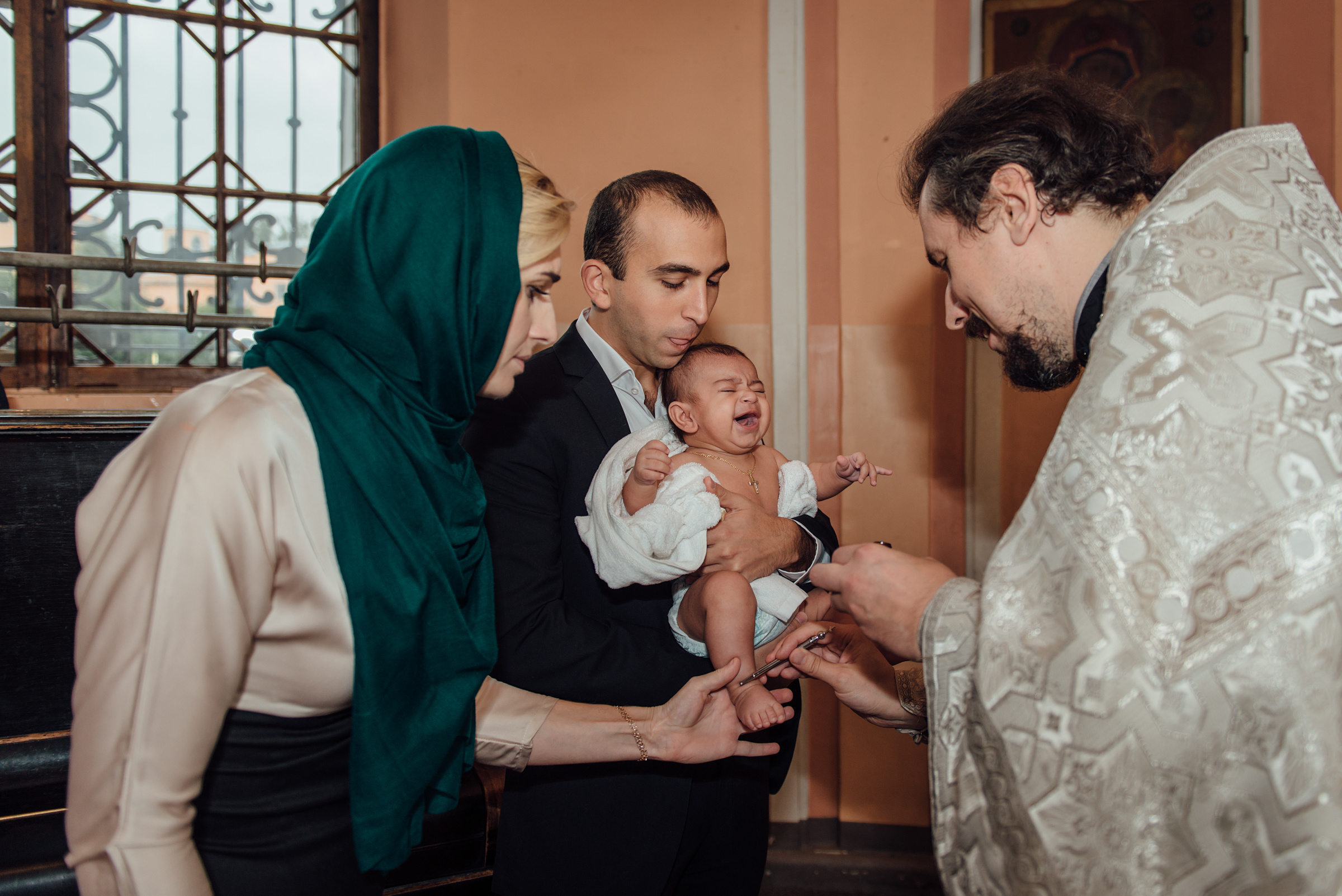 Крещение в храме Рождества св. Иоанна Предтечи, Чесменская церковь. Свадебный фотограф в Санкт-Петербурге Венера Ахметова