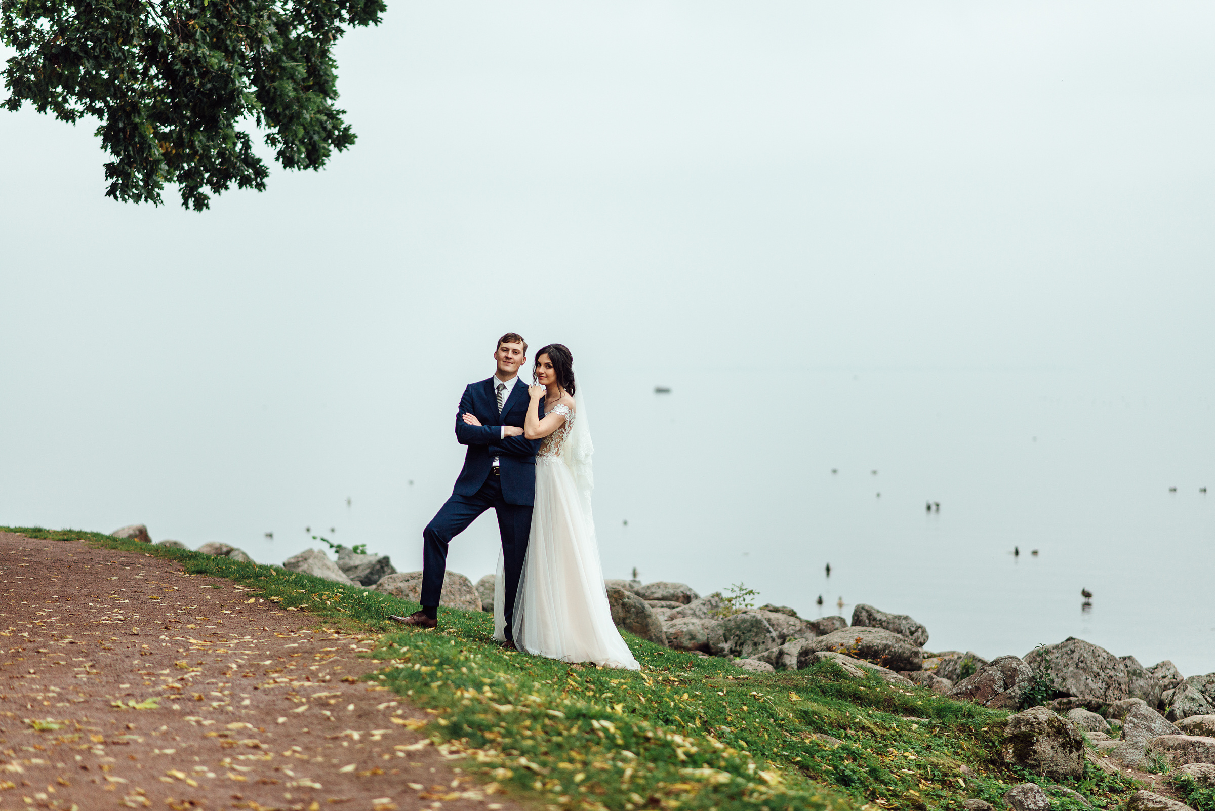 Свадебная фотосессия Ольги и Павла в Петергофе. Свадебный фотограф в Санкт-Петербурге Венера Ахметова