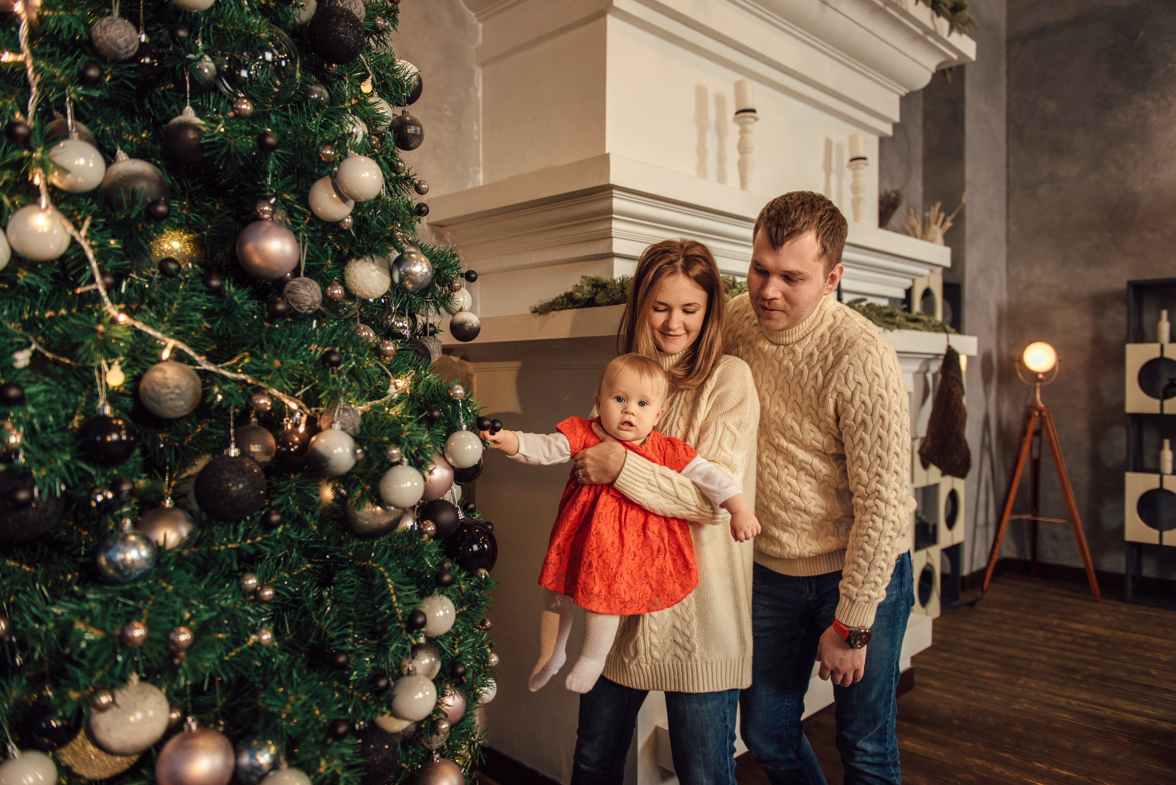Семейная фотосессия под Новый Год в студии 212. Свадебный фотограф в Санкт-Петербурге Венера Ахметова