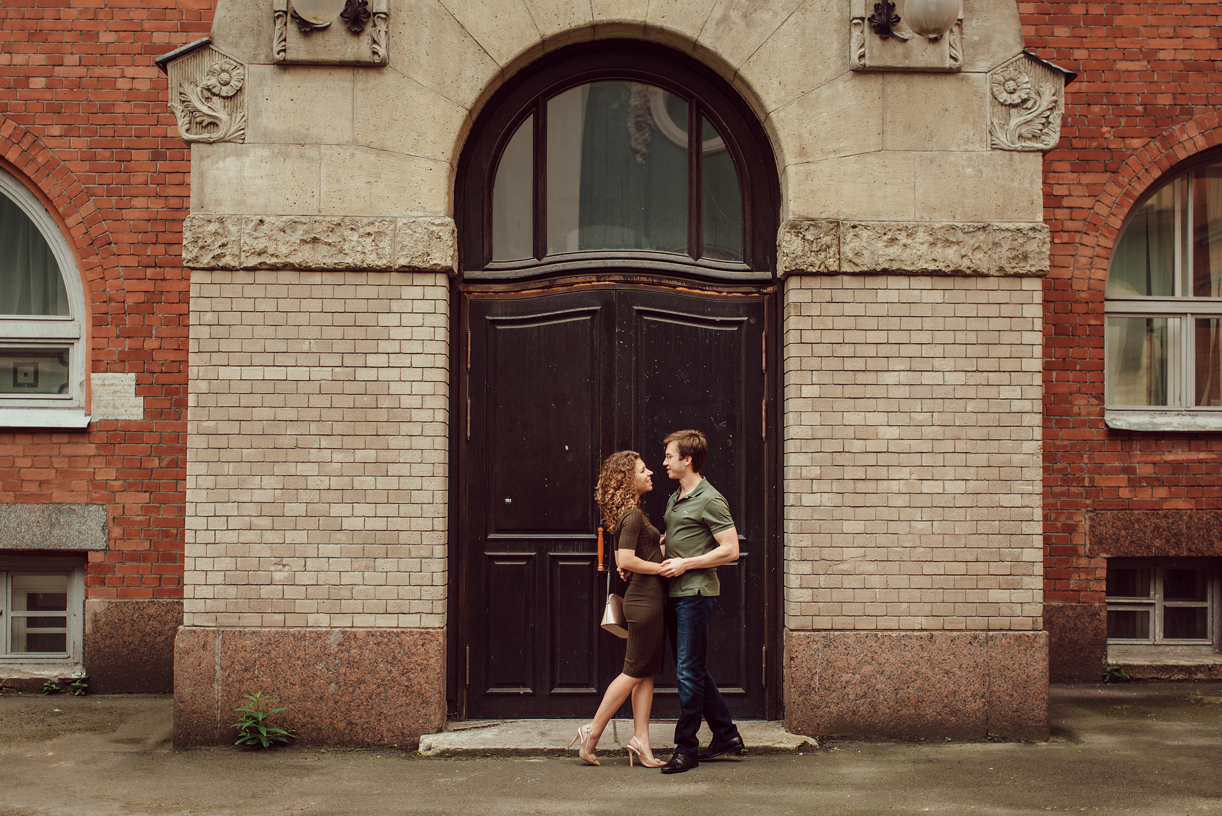 Предсвадебная фотосессия прогулка в центре Санкт-Петербурга. Свадебный фотограф в Санкт-Петербурге Венера Ахметова