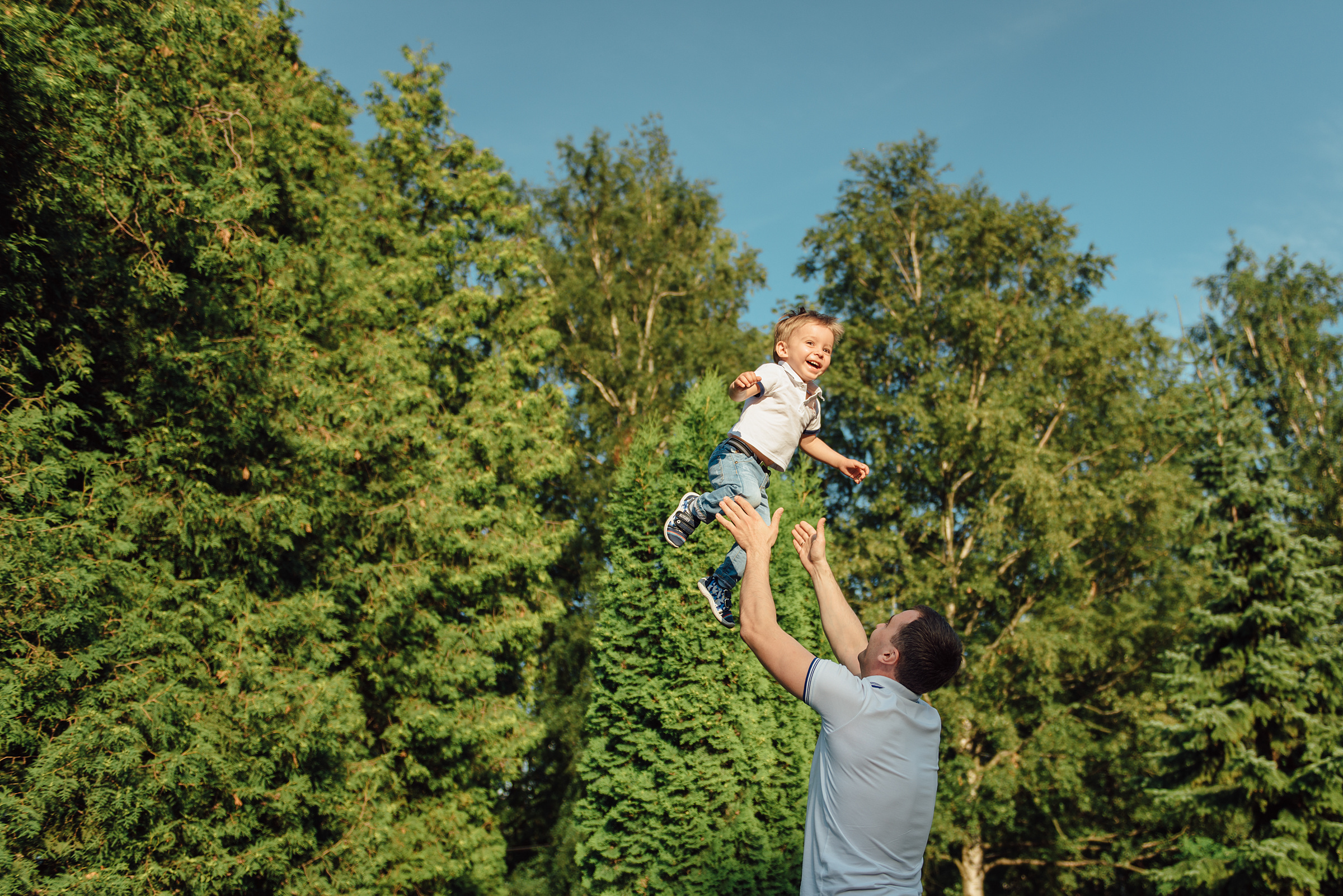 Семейная фотосессия летом в Диво Острове. Свадебный фотограф в Санкт-Петербурге Венера Ахметова