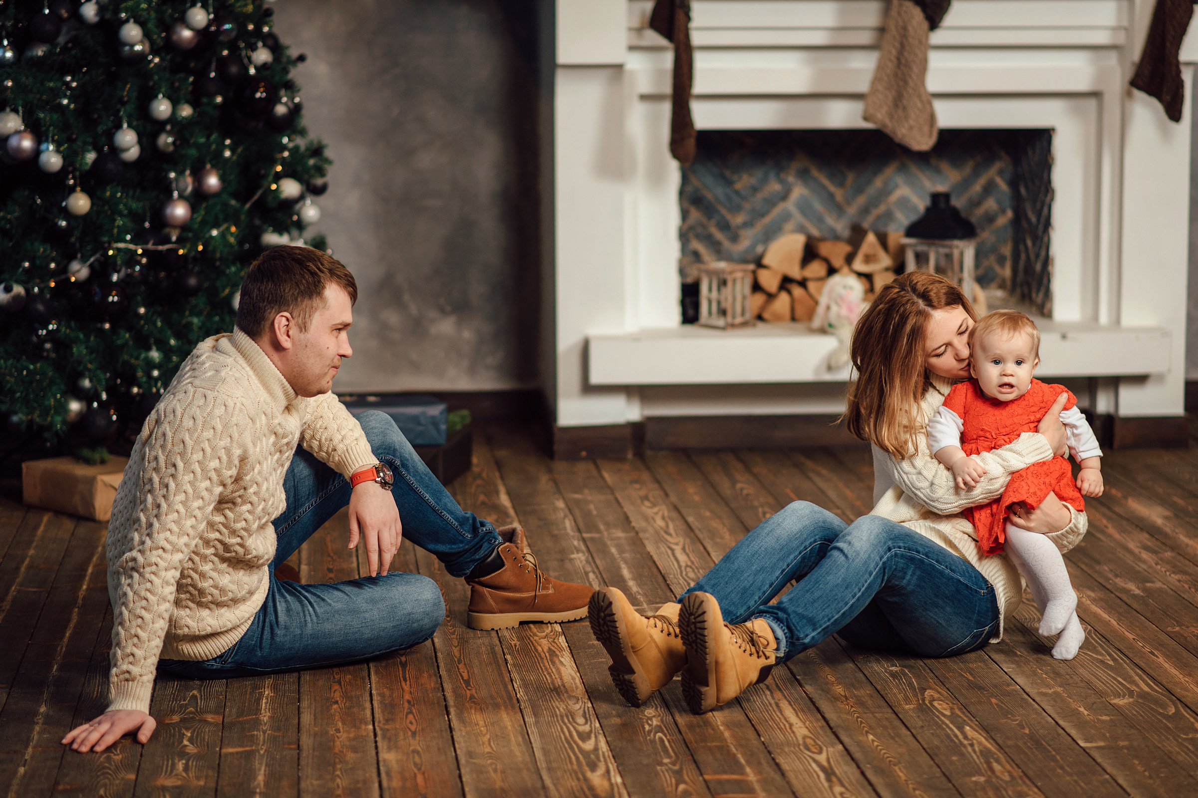 Семейная фотосессия под Новый Год в студии 212. Свадебный фотограф в Санкт-Петербурге Венера Ахметова