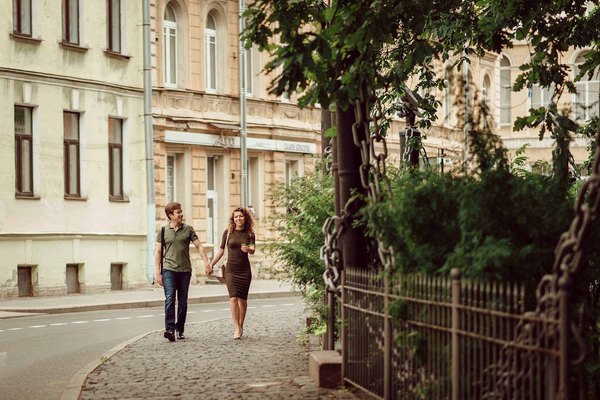 Предсвадебная фотосессия прогулка в центре Санкт-Петербурга. Свадебный фотограф в Санкт-Петербурге Венера Ахметова