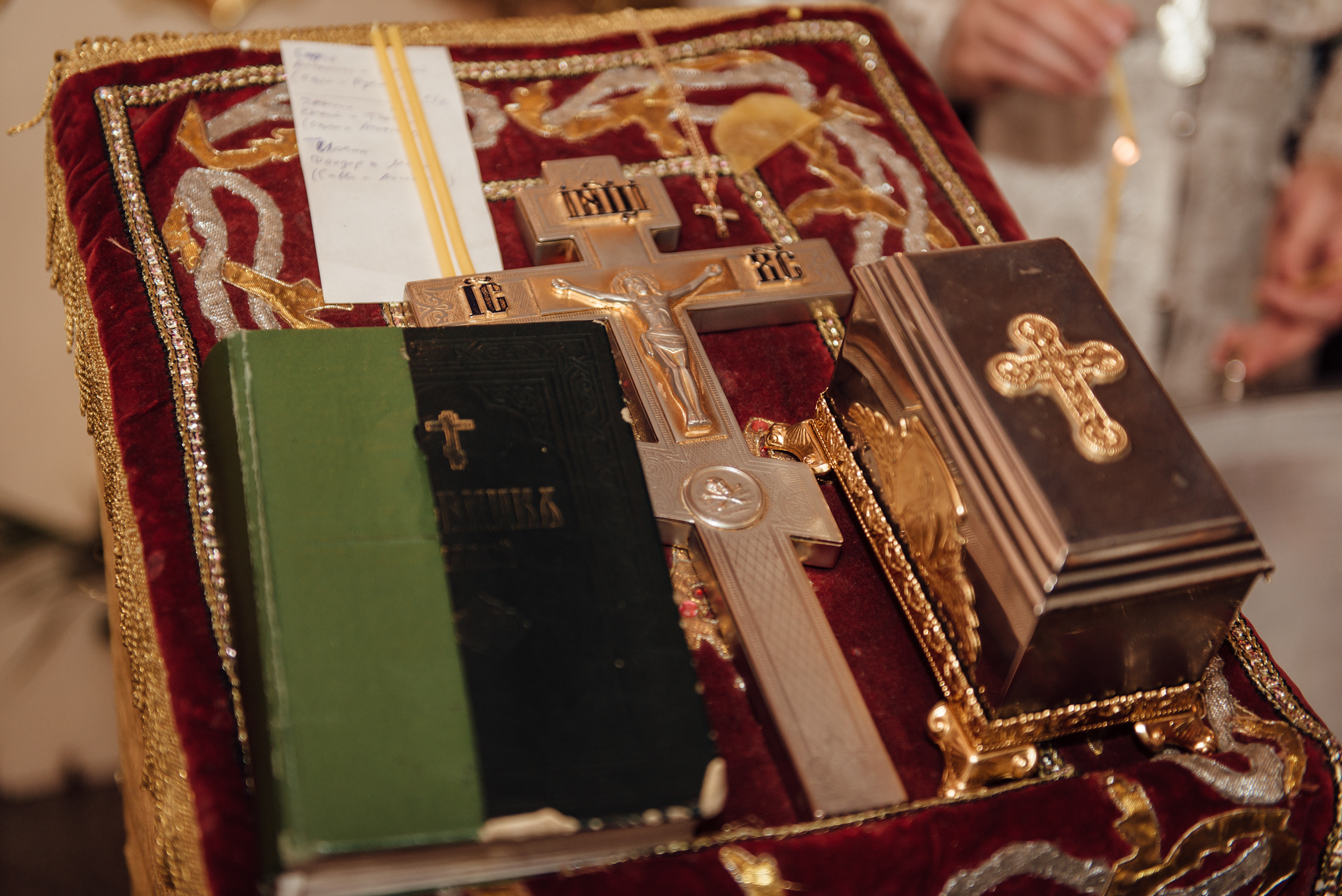 Крещение в храме Рождества св. Иоанна Предтечи, Чесменская церковь. Свадебный фотограф в Санкт-Петербурге Венера Ахметова