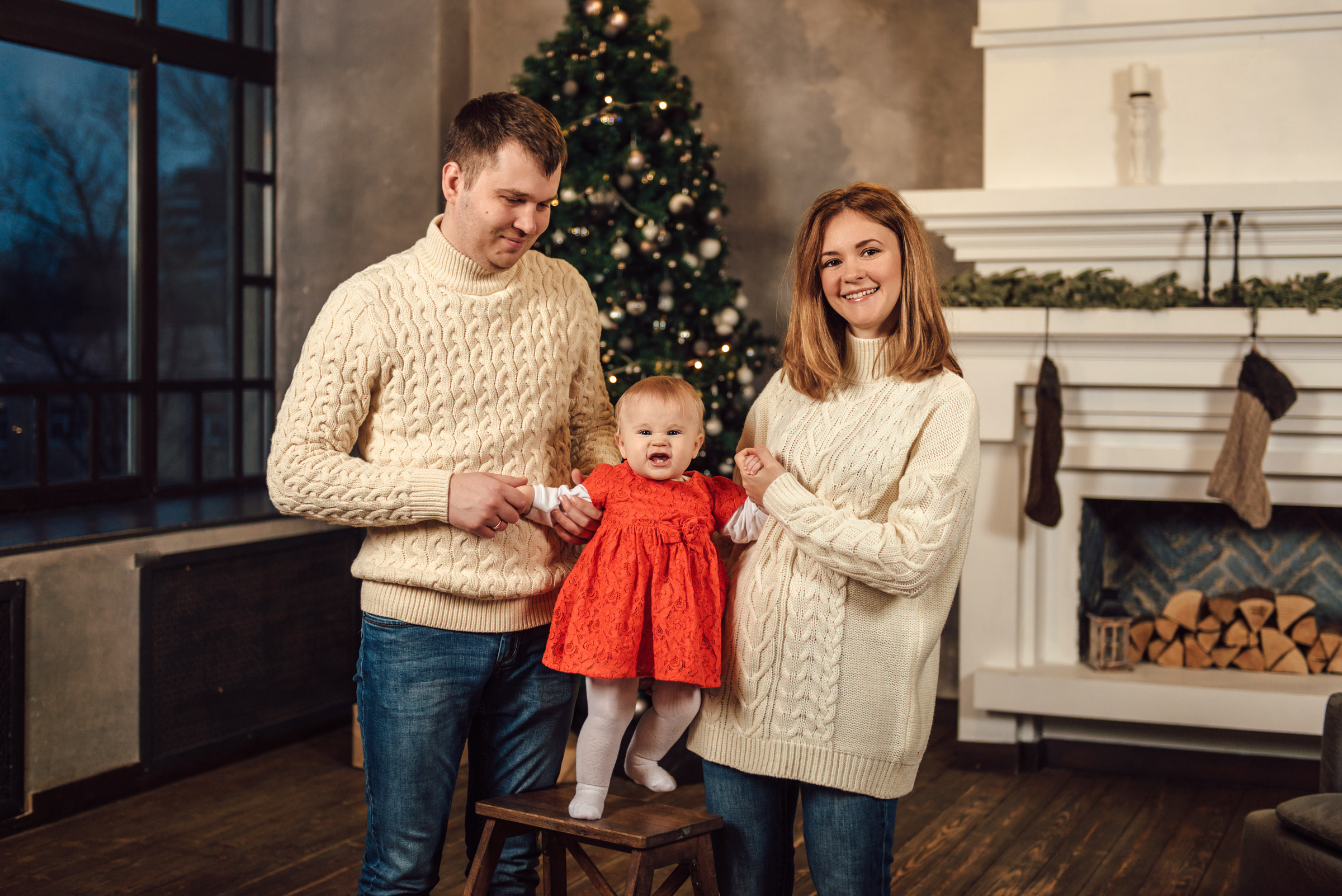 Семейная фотосессия под Новый Год в студии 212. Свадебный фотограф в Санкт-Петербурге Венера Ахметова