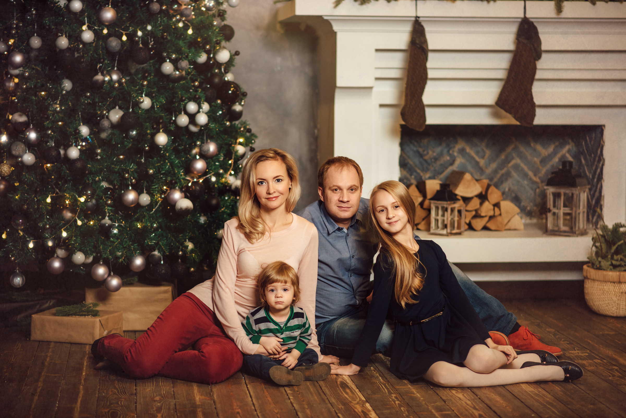 Новогодняя семейная фотосессия в студии 212. Свадебный фотограф в Санкт-Петербурге Венера Ахметова