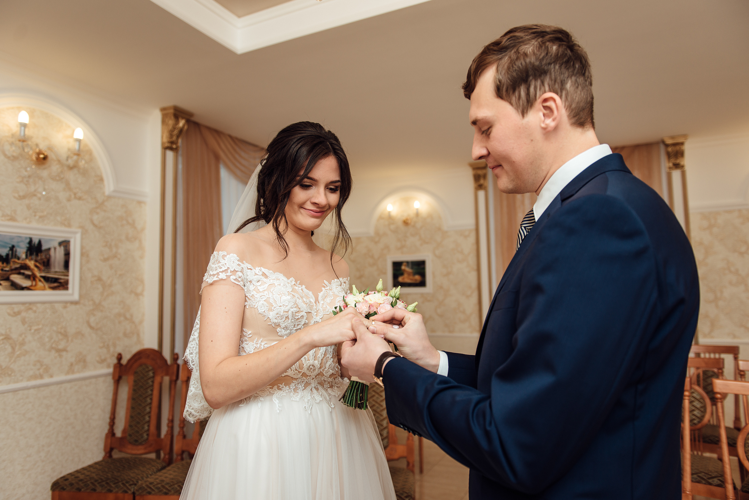 Свадебная фотосессия Ольги и Павла в Петергофе. Свадебный фотограф в Санкт-Петербурге Венера Ахметова