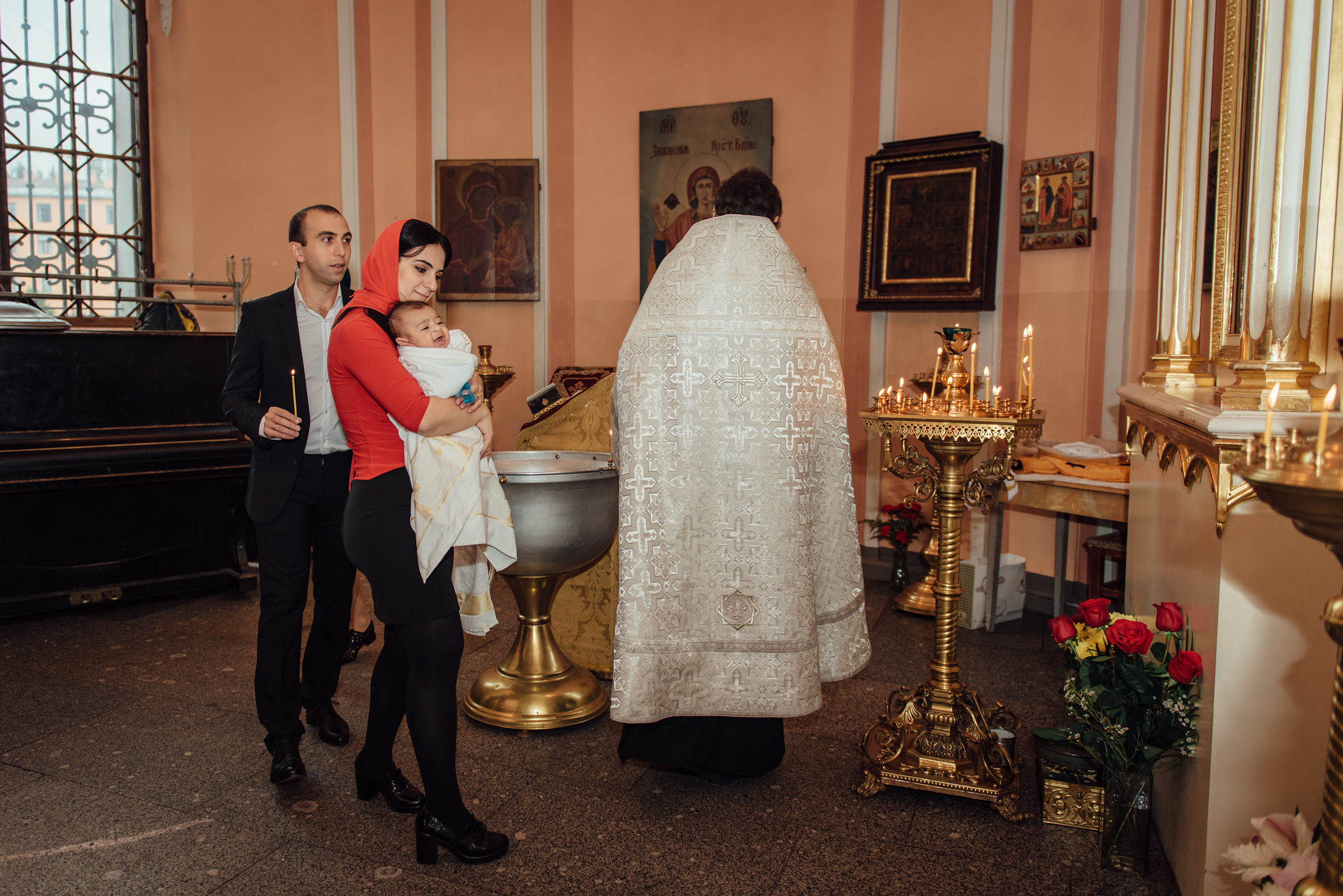 Крещение в храме Рождества св. Иоанна Предтечи, Чесменская церковь. Свадебный фотограф в Санкт-Петербурге Венера Ахметова