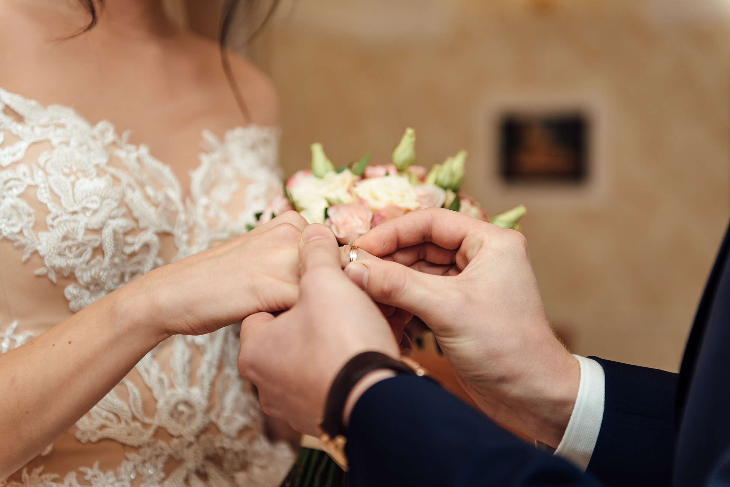 Свадебная фотосессия Ольги и Павла в Петергофе. Свадебный фотограф в Санкт-Петербурге Венера Ахметова