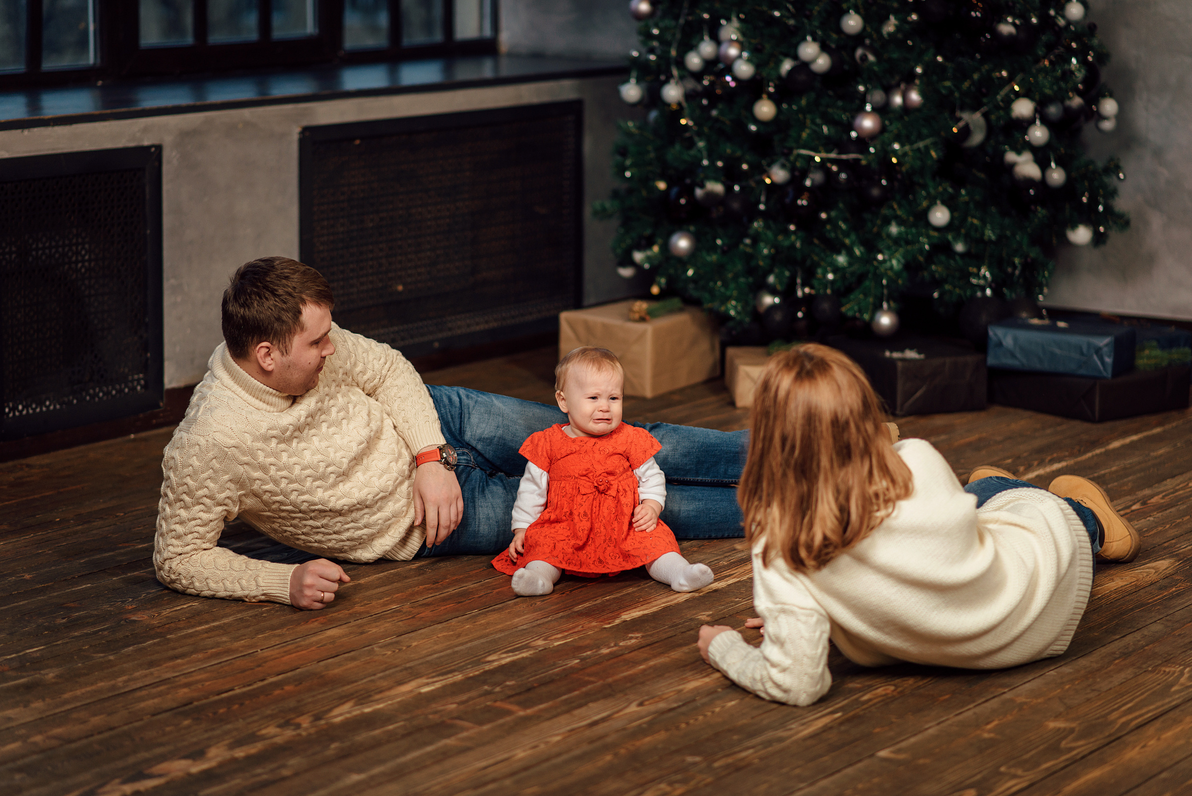 Семейная фотосессия под Новый Год в студии 212. Свадебный фотограф в Санкт-Петербурге Венера Ахметова