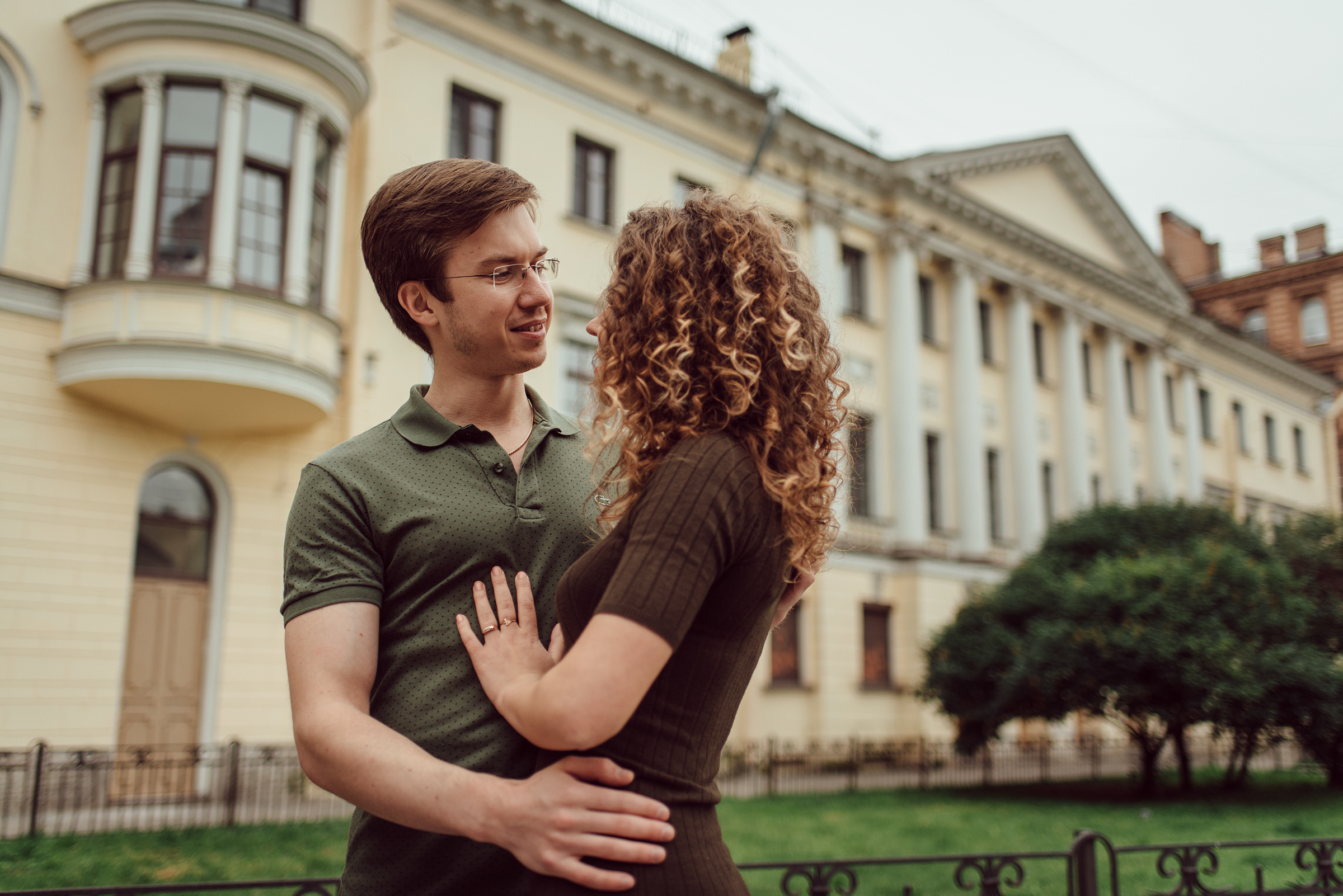 Предсвадебная фотосессия прогулка в центре Санкт-Петербурга. Свадебный фотограф в Санкт-Петербурге Венера Ахметова