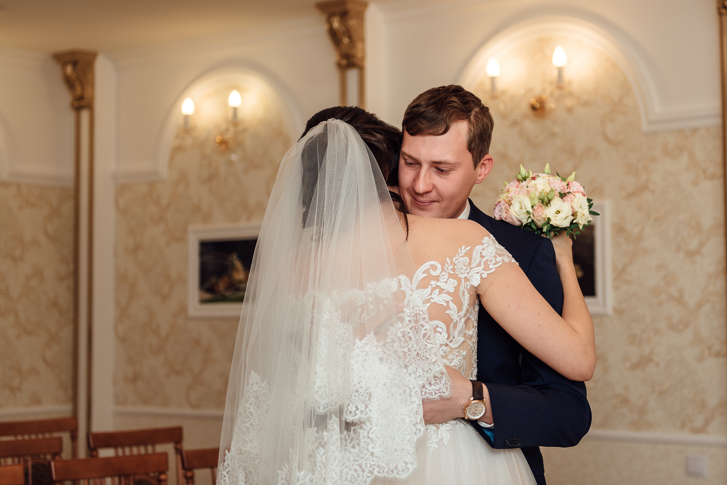 Свадебная фотосессия Ольги и Павла в Петергофе. Свадебный фотограф в Санкт-Петербурге Венера Ахметова