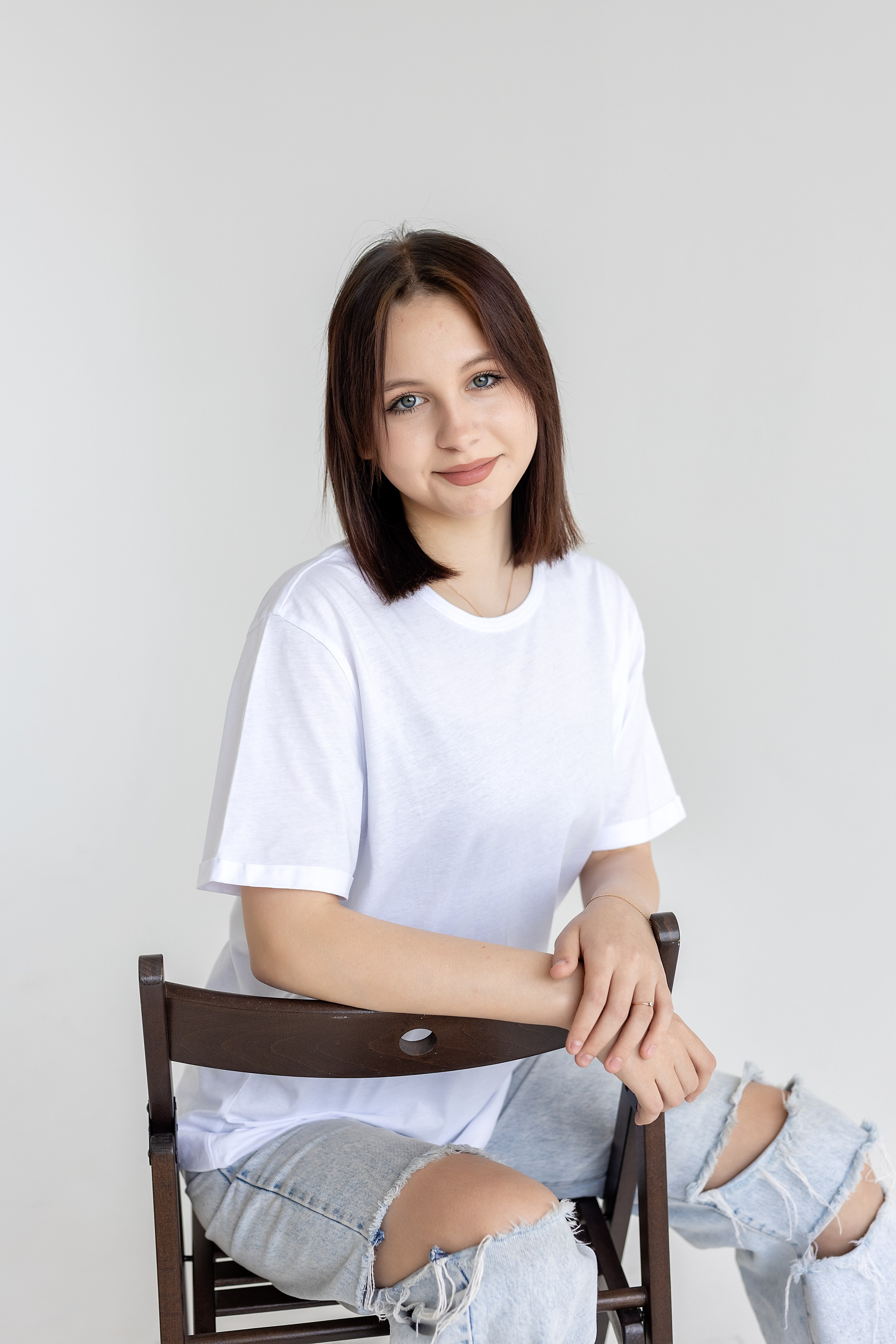 Школа 11, 9-г класс. Артём. Стильный выпускной альбом Владивосток фотограф Вероника Мигачева