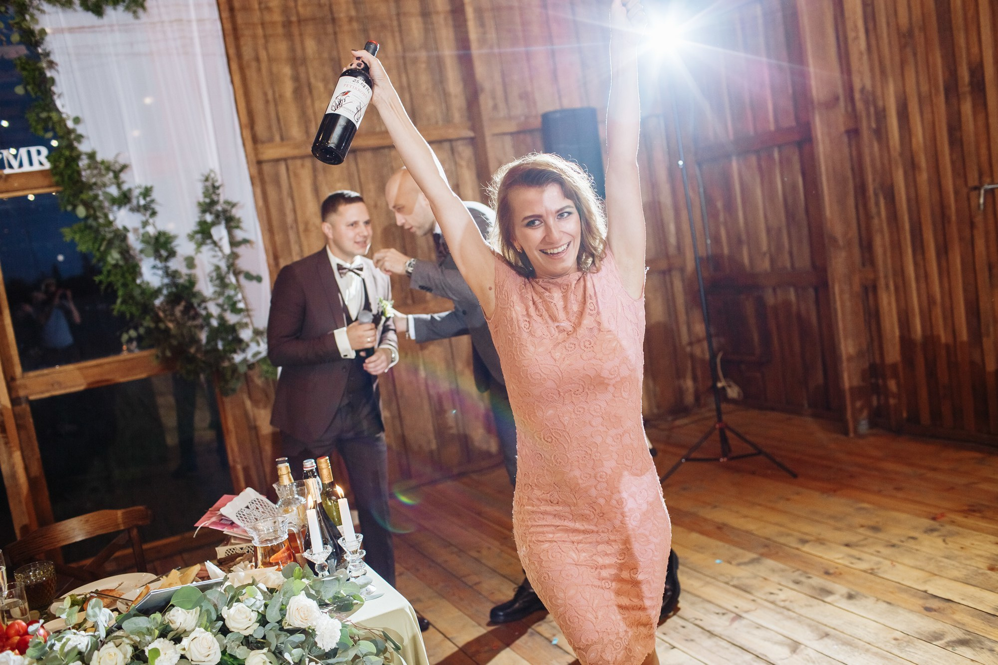 Выездная регистрация в Амбар № 1 в Петергофе. Свадебный фотограф в Санкт-Петербурге и Петергофе Андрей Заяц