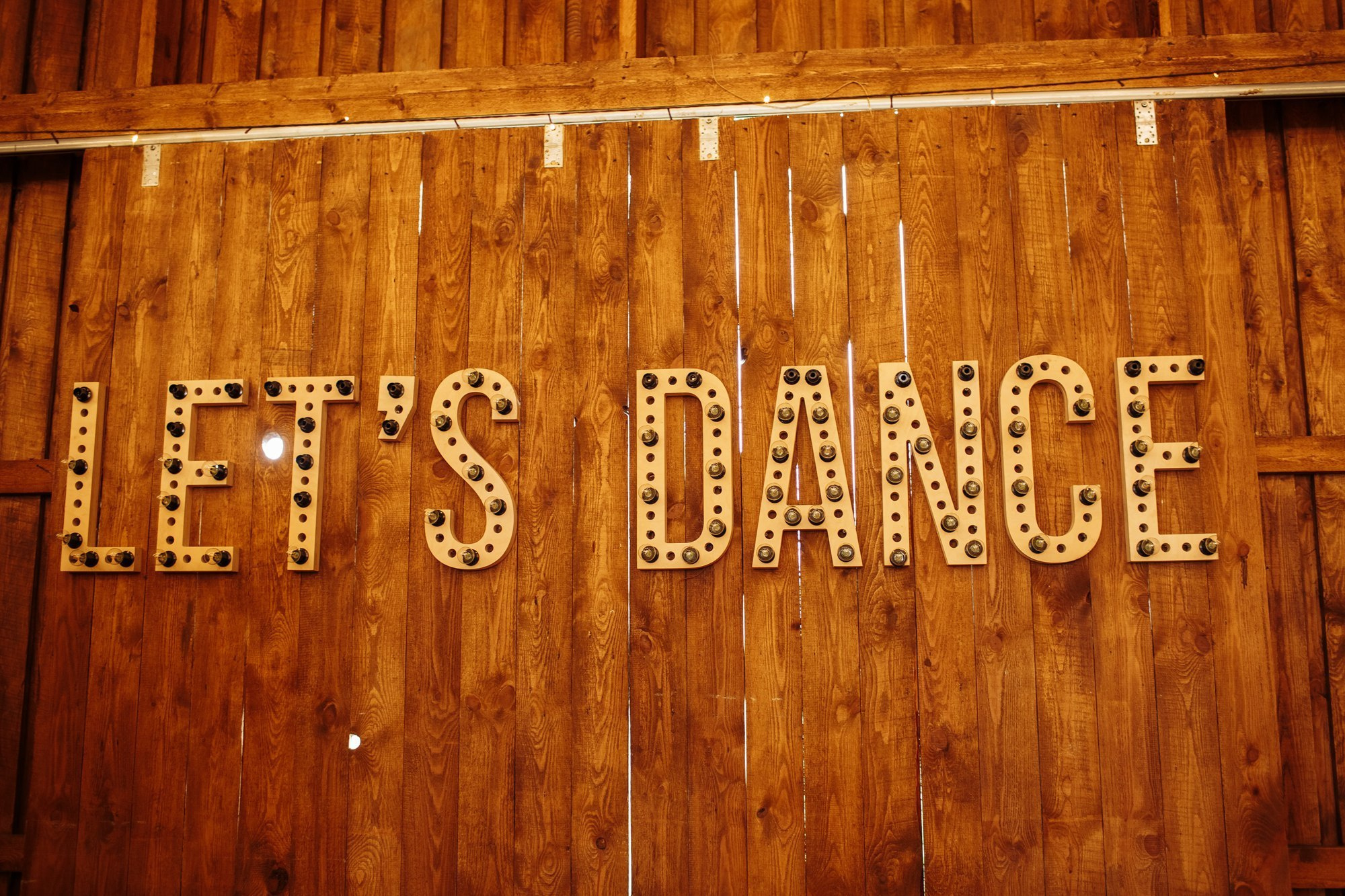 Выездная регистрация в Амбар № 1 в Петергофе. Свадебный фотограф в Санкт-Петербурге и Петергофе Андрей Заяц