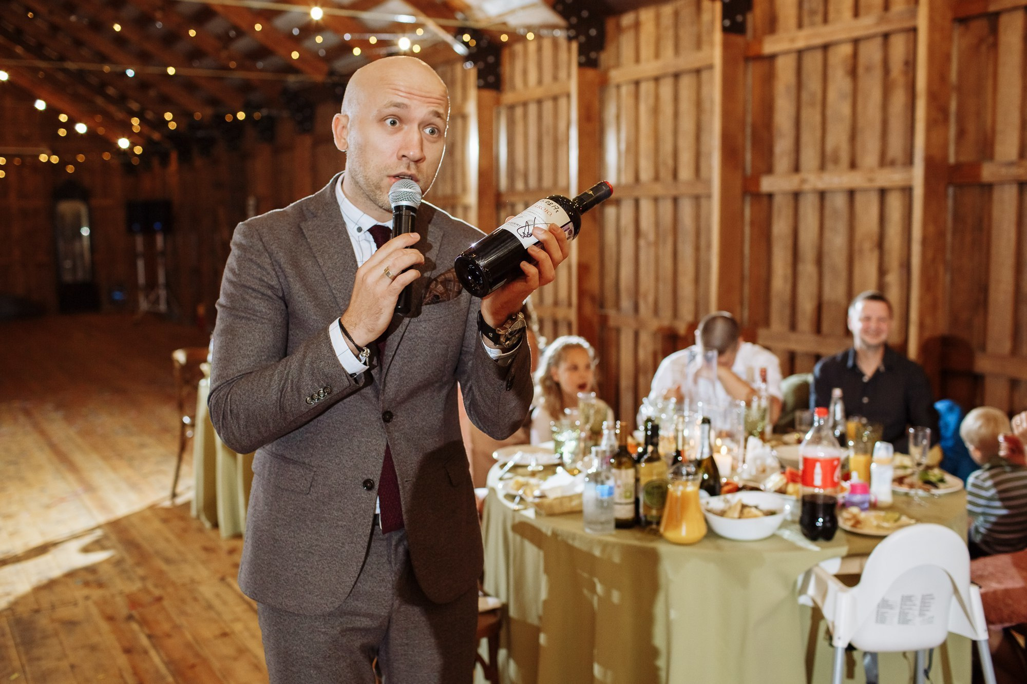 Выездная регистрация в Амбар № 1 в Петергофе. Свадебный фотограф в Санкт-Петербурге и Петергофе Андрей Заяц