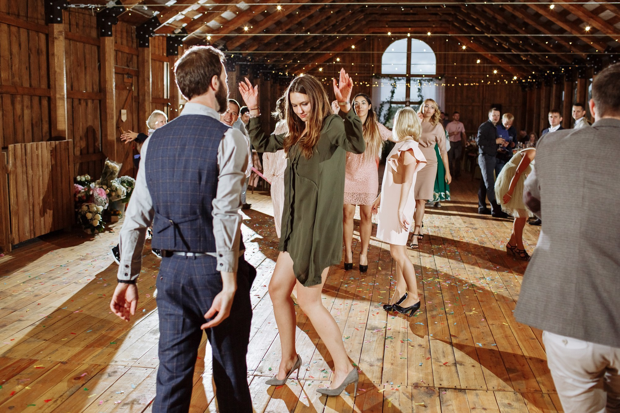 Выездная регистрация в Амбар № 1 в Петергофе. Свадебный фотограф в Санкт-Петербурге и Петергофе Андрей Заяц