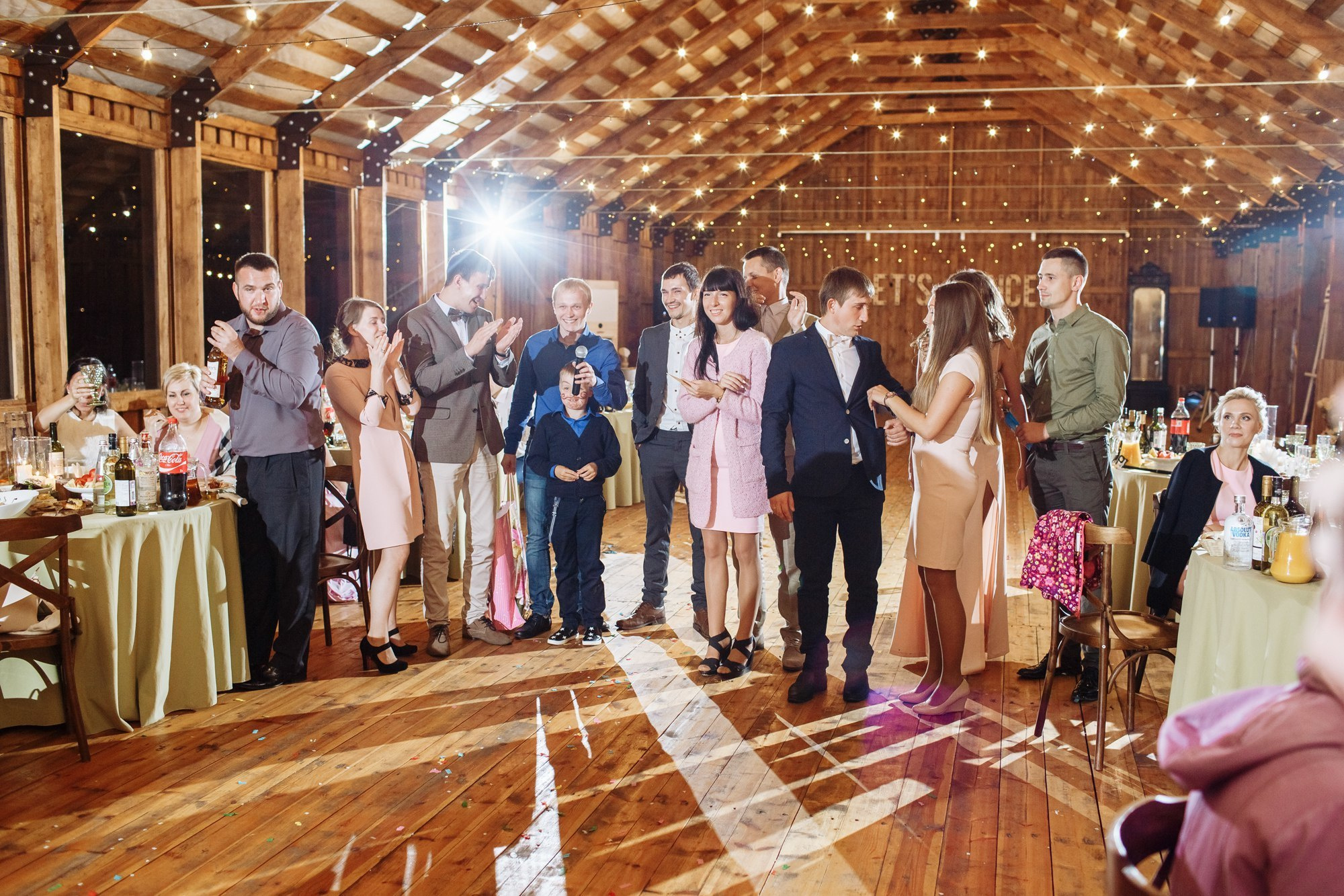 Выездная регистрация в Амбар № 1 в Петергофе. Свадебный фотограф в Санкт-Петербурге и Петергофе Андрей Заяц