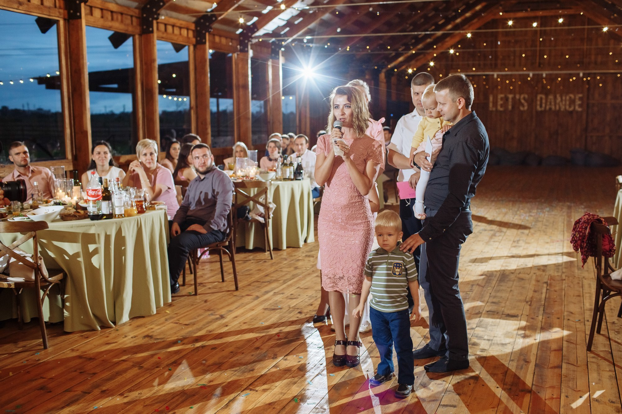 Выездная регистрация в Амбар № 1 в Петергофе. Свадебный фотограф в Санкт-Петербурге и Петергофе Андрей Заяц