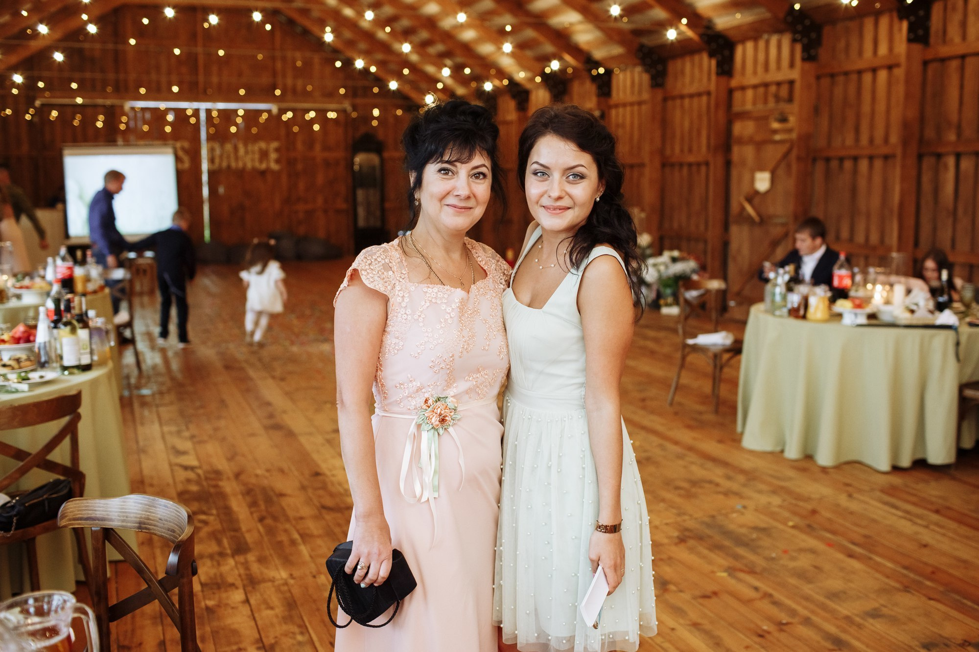 Выездная регистрация в Амбар № 1 в Петергофе. Свадебный фотограф в Санкт-Петербурге и Петергофе Андрей Заяц