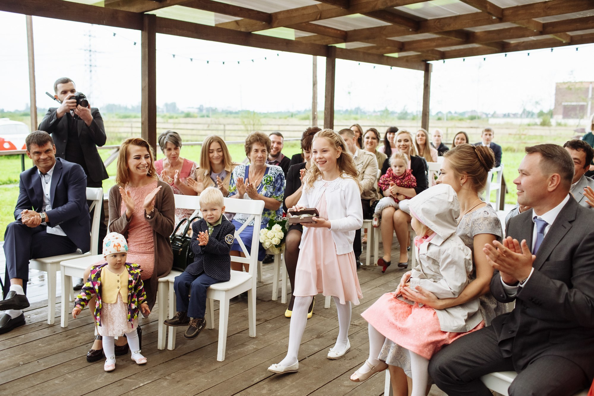 Выездная регистрация в Амбар № 1 в Петергофе. Свадебный фотограф в Санкт-Петербурге и Петергофе Андрей Заяц
