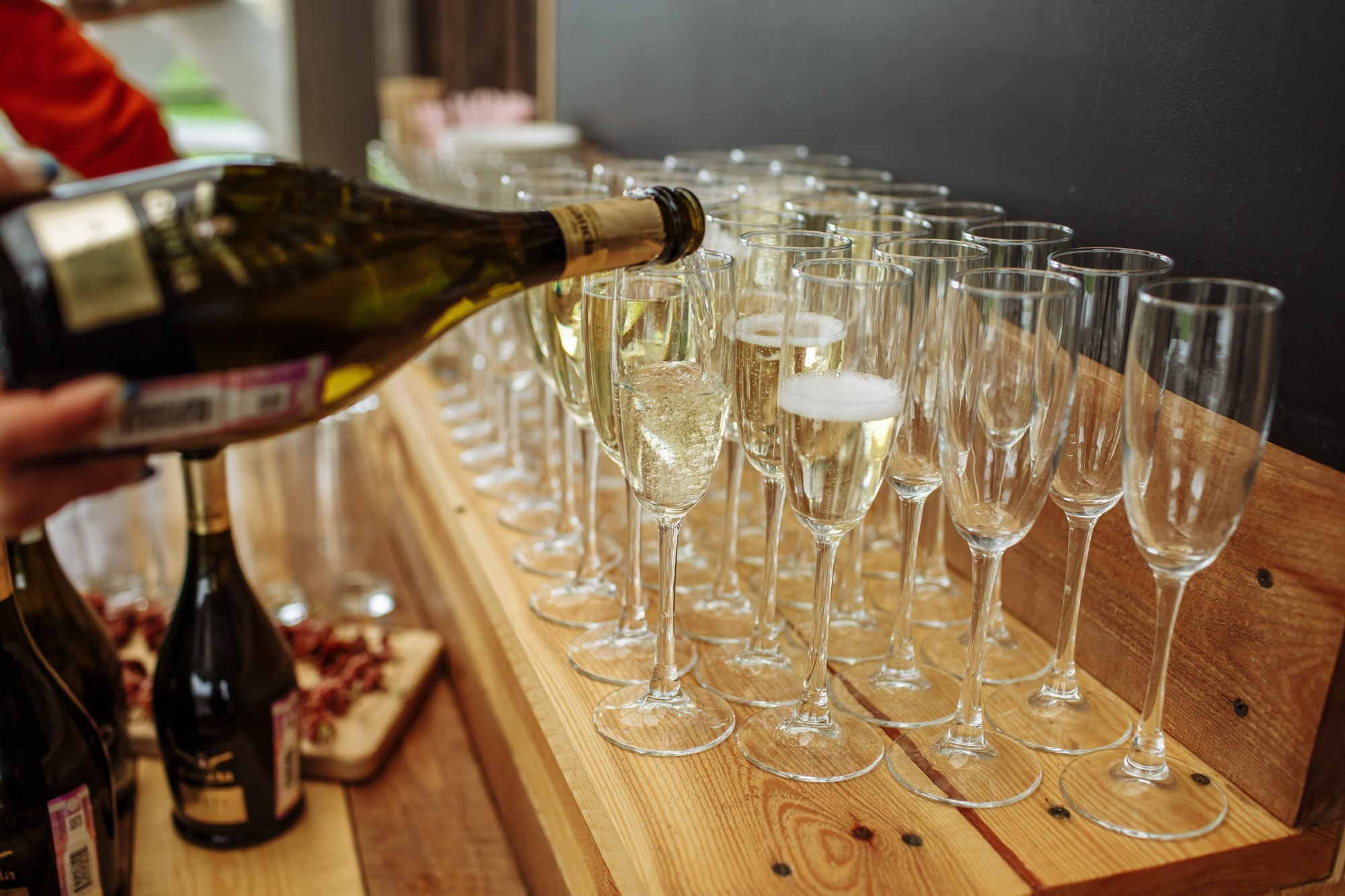 Выездная регистрация в Амбар № 1 в Петергофе. Свадебный фотограф в Санкт-Петербурге и Петергофе Андрей Заяц