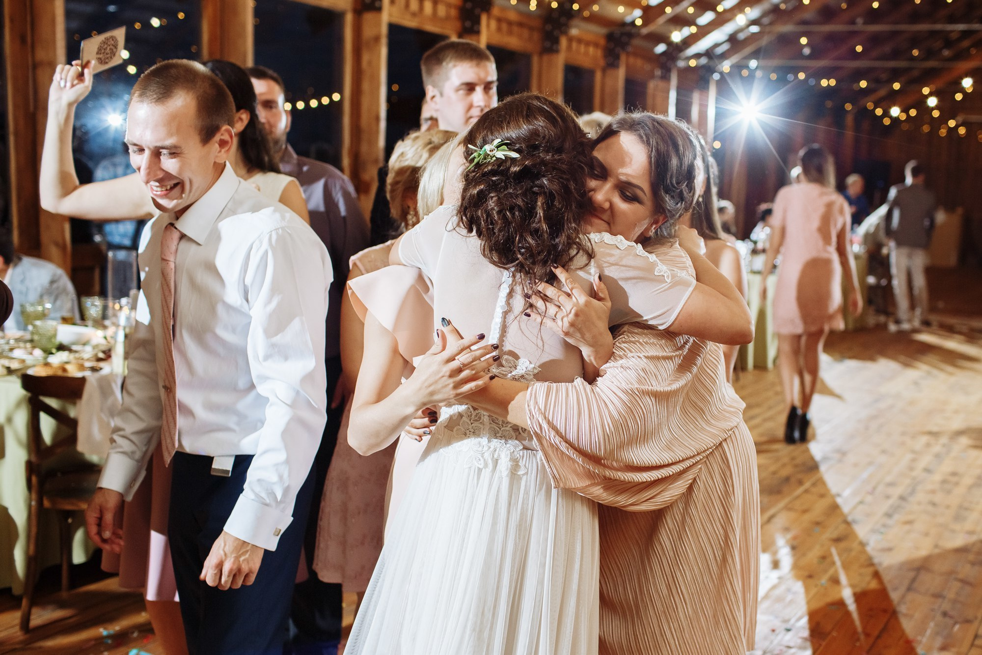 Выездная регистрация в Амбар № 1 в Петергофе. Свадебный фотограф в Санкт-Петербурге и Петергофе Андрей Заяц