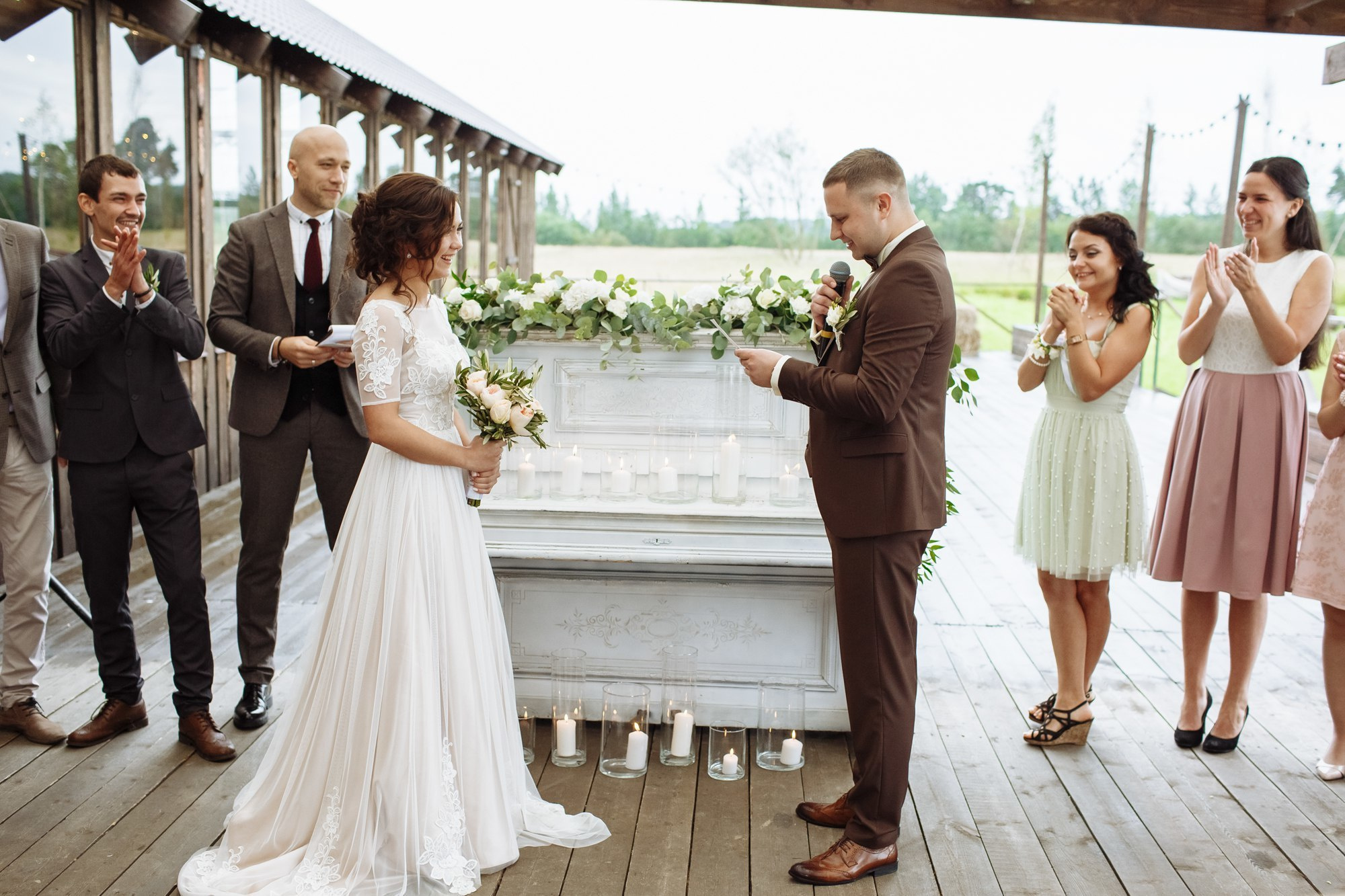 Выездная регистрация в Амбар № 1 в Петергофе. Свадебный фотограф в Санкт-Петербурге и Петергофе Андрей Заяц