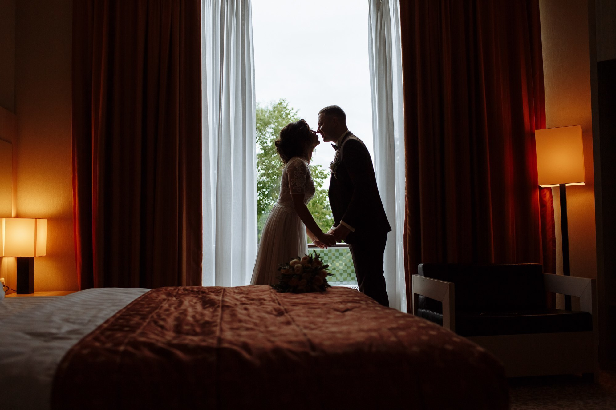 Выездная регистрация в Амбар № 1 в Петергофе. Свадебный фотограф в Санкт-Петербурге и Петергофе Андрей Заяц