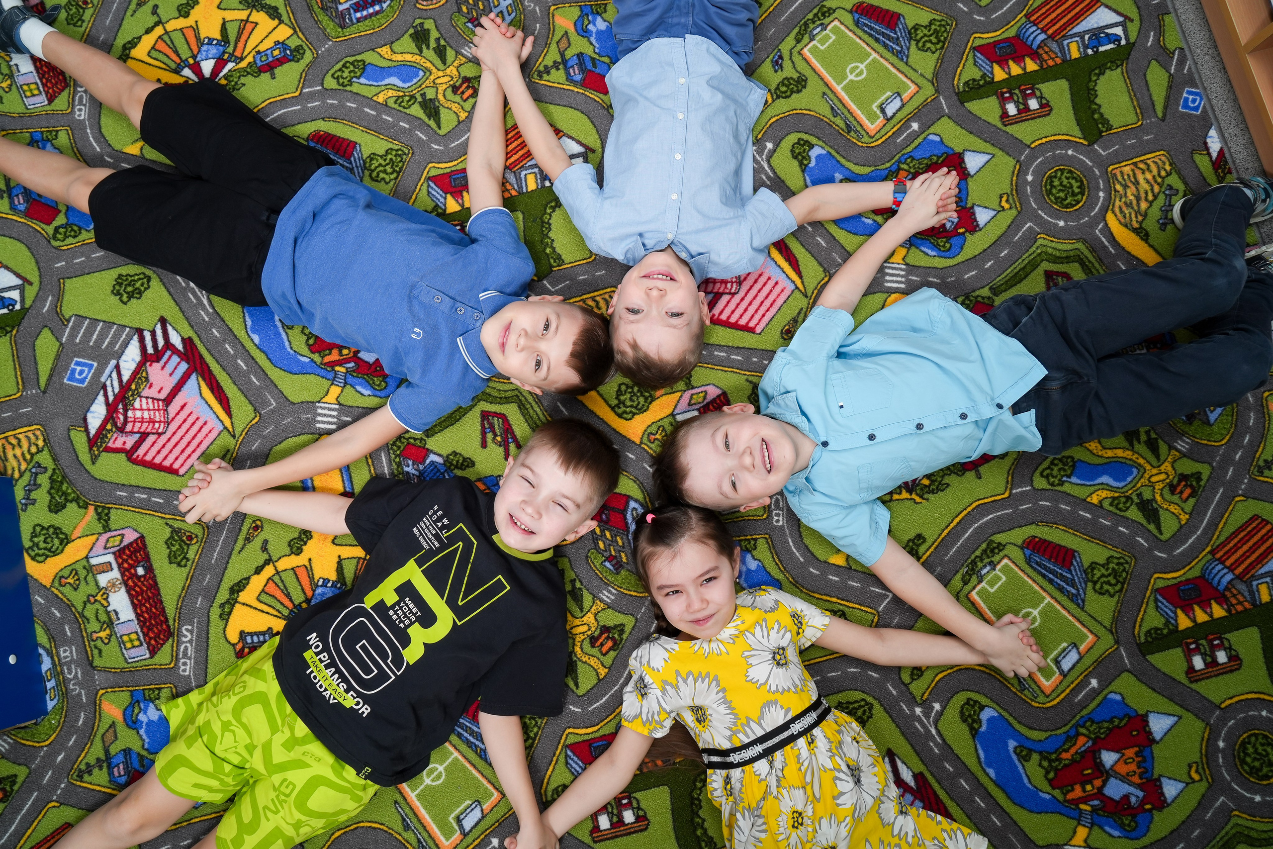 Фотопапка — трюмо из детского сада. Фотограф в Березовском Умерова Ю. Фотограф в детский сад в Екатеринбурге, выпускные альбомы Юлия Умерова