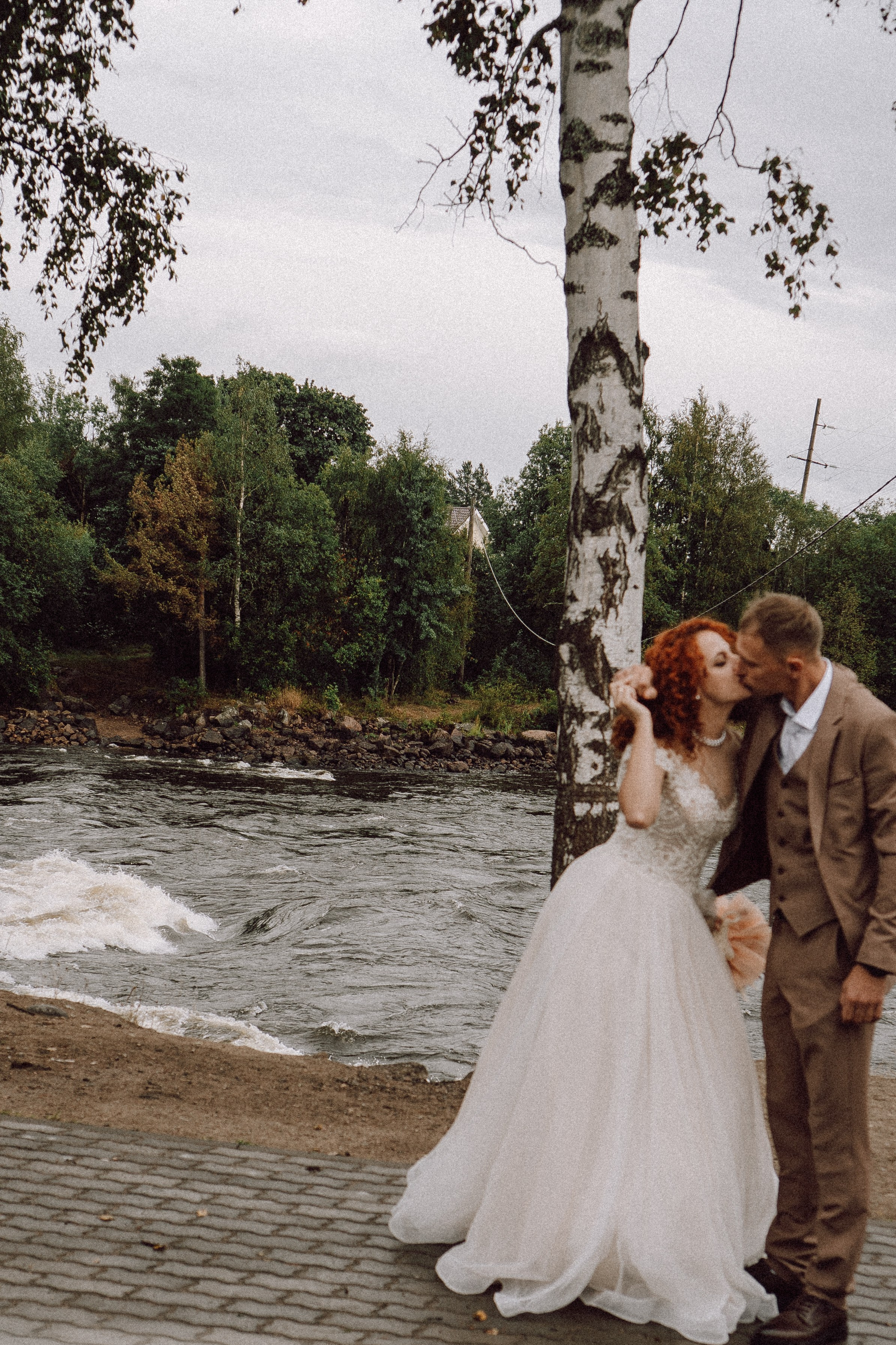 СВАДЕБНАЯ ФОТОСЕССИИЯ ПАРЫ В ГОРОДЕ ПРИОЗЕРСК В СОСНОВОМ ЛЕСУ И С ПИКАПОМ. Профессиональный фотограф, Санкт-Петербург — Виктория Богомолова