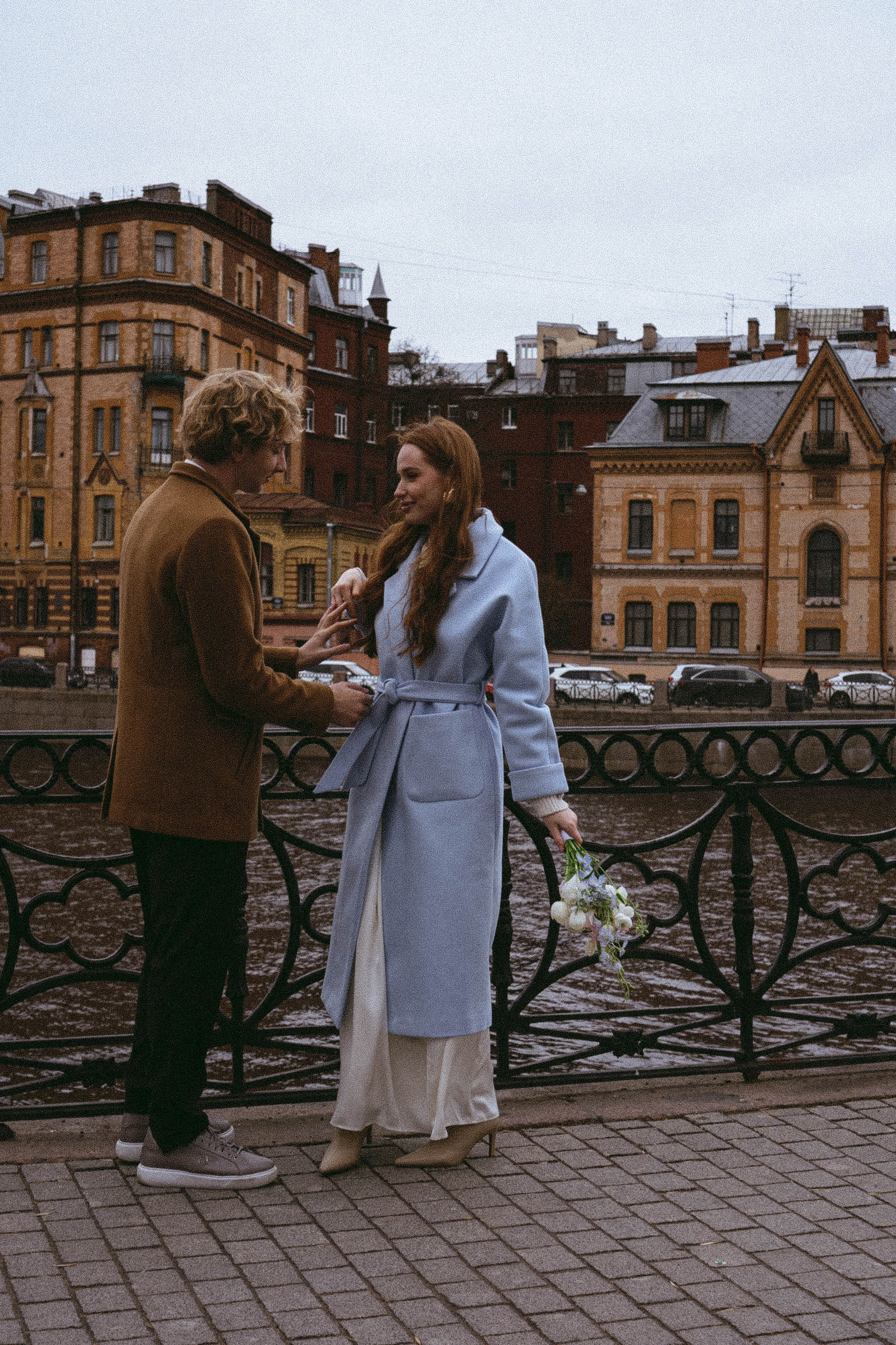 СВАДЕБНАЯ СЬЕМКА В ОТЕЛЕ. СБОРЫ ЖЕНИХА И НЕВЕСТЫ И ТАКЖЕ ТОР И ПОДГОТОВКА К ПРОГУЛКЕ И ПРОГУЛКА ПО ПЕТРОГРАДКЕ. Профессиональный фотограф, Санкт-Петербург — Виктория Богомолова