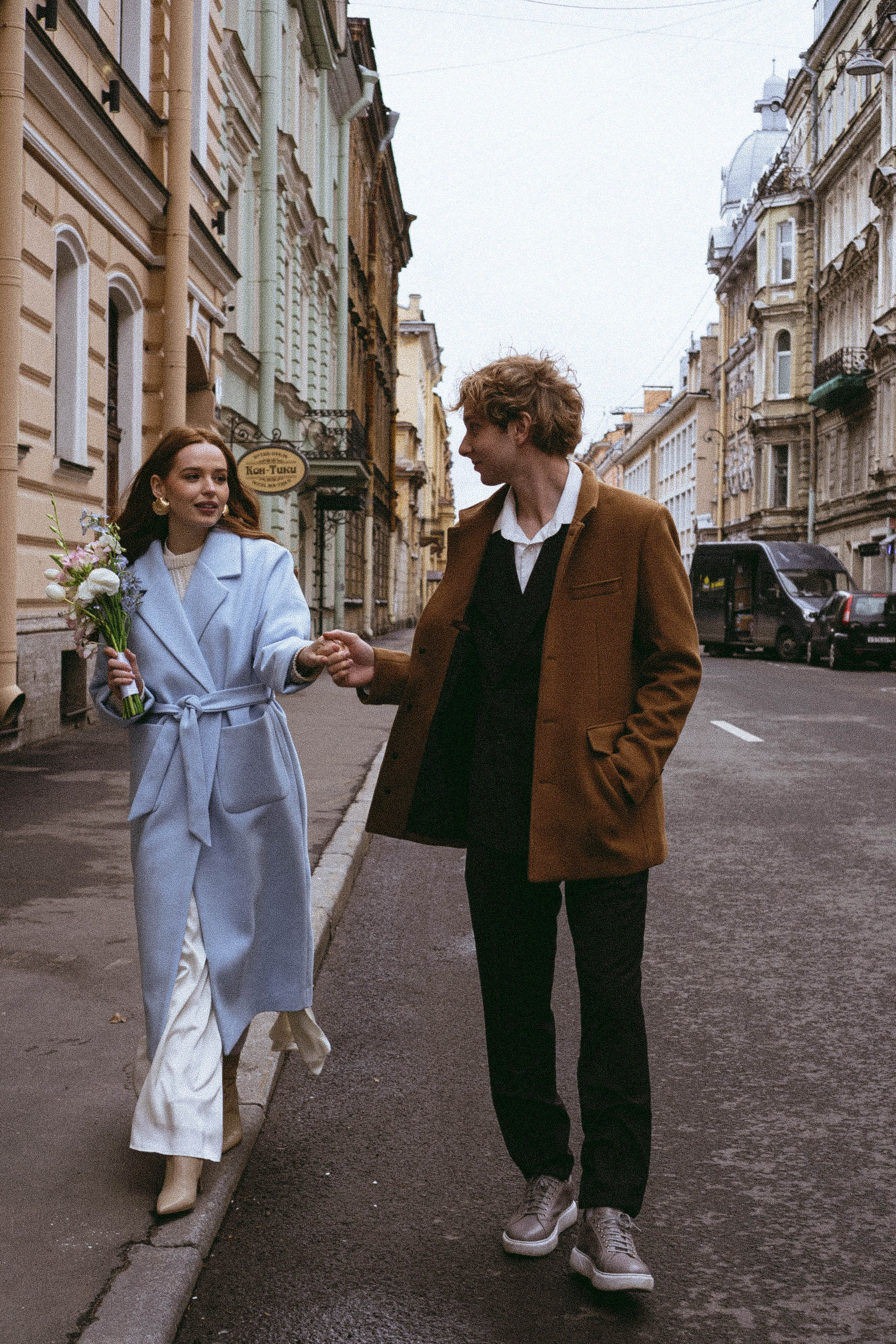 СВАДЕБНАЯ СЬЕМКА В ОТЕЛЕ. СБОРЫ ЖЕНИХА И НЕВЕСТЫ И ТАКЖЕ ТОР И ПОДГОТОВКА К ПРОГУЛКЕ И ПРОГУЛКА ПО ПЕТРОГРАДКЕ. Профессиональный фотограф, Санкт-Петербург — Виктория Богомолова