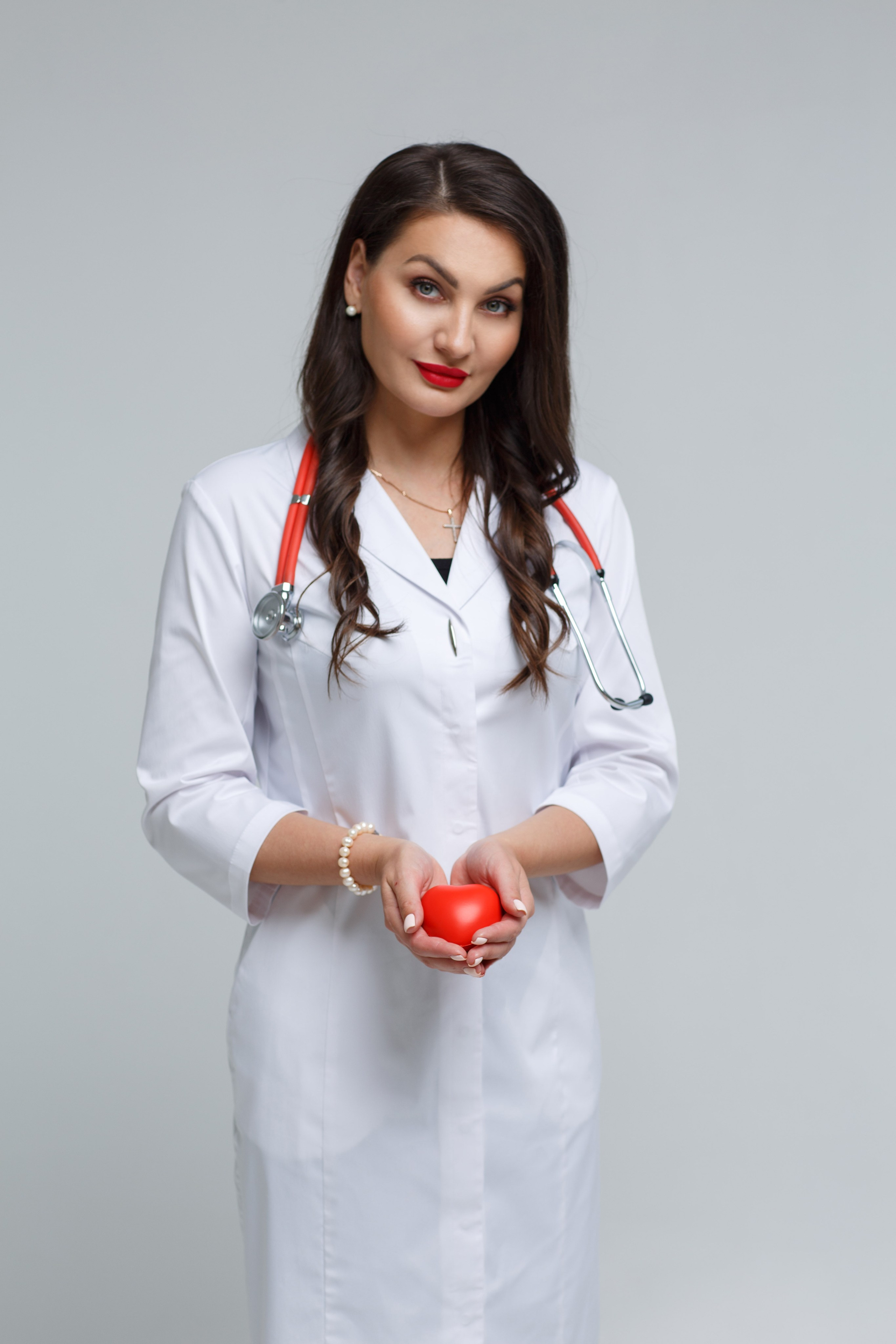 Съемка на портфолио кардиолога. Свадебный, предметный и портретный фотограф в Волгограде