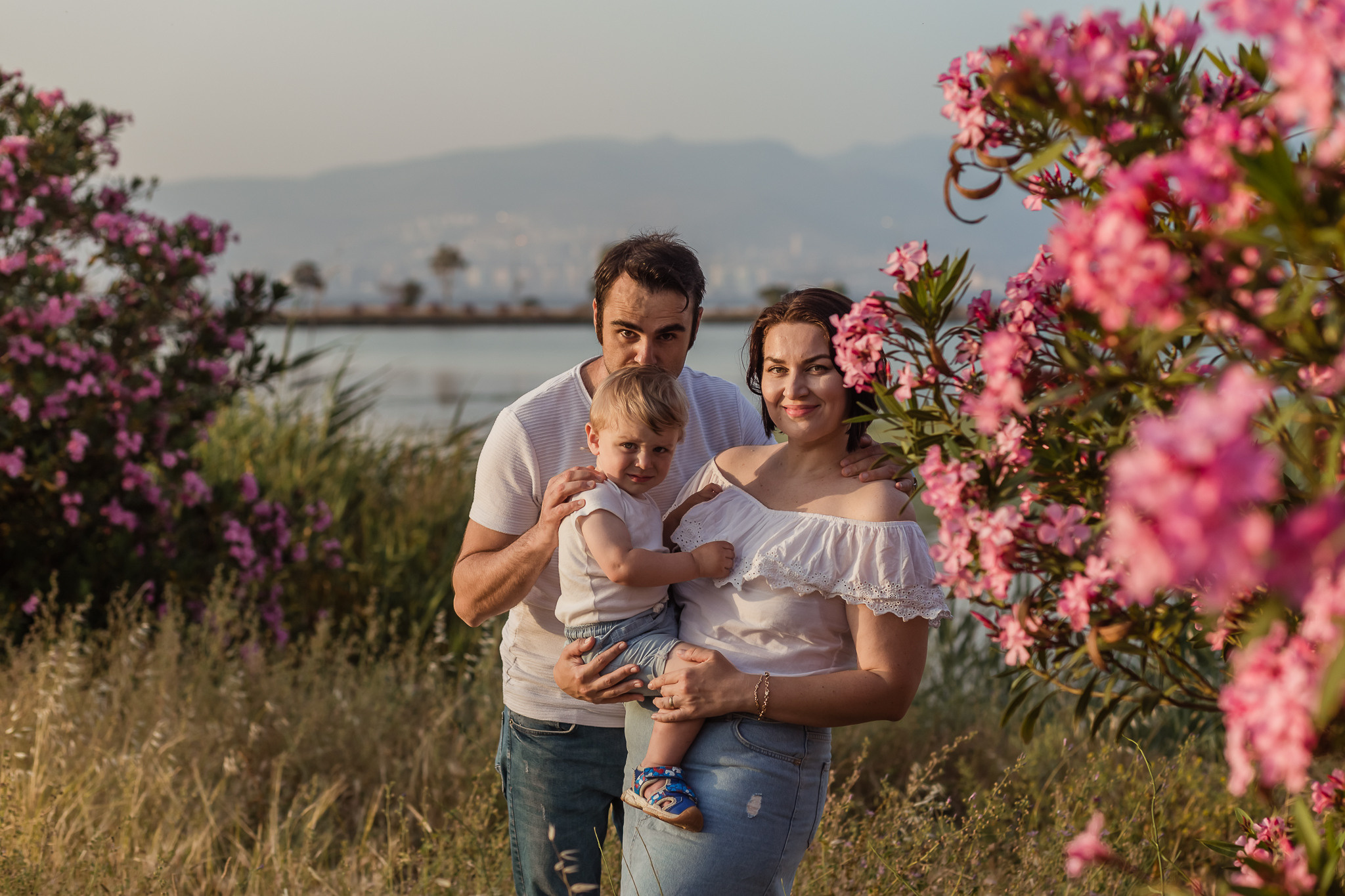 Güzel mayıs akşamı. Professional family and children’s photographer in Izmir Irina Eron